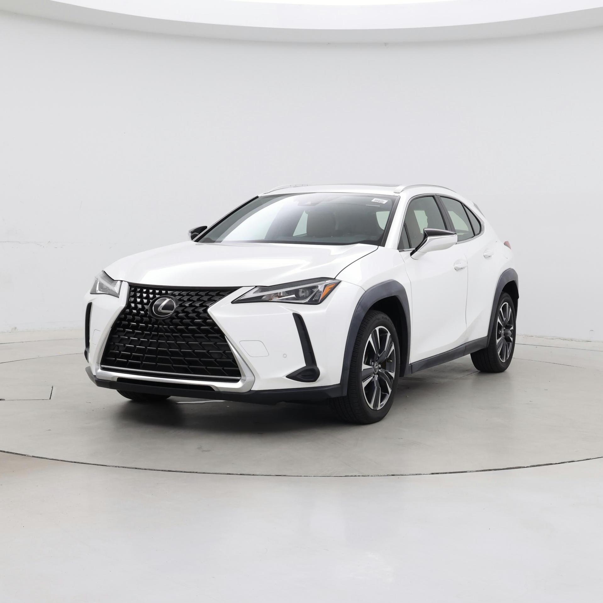 Thumbnail: 2021 Lexus UX - 4