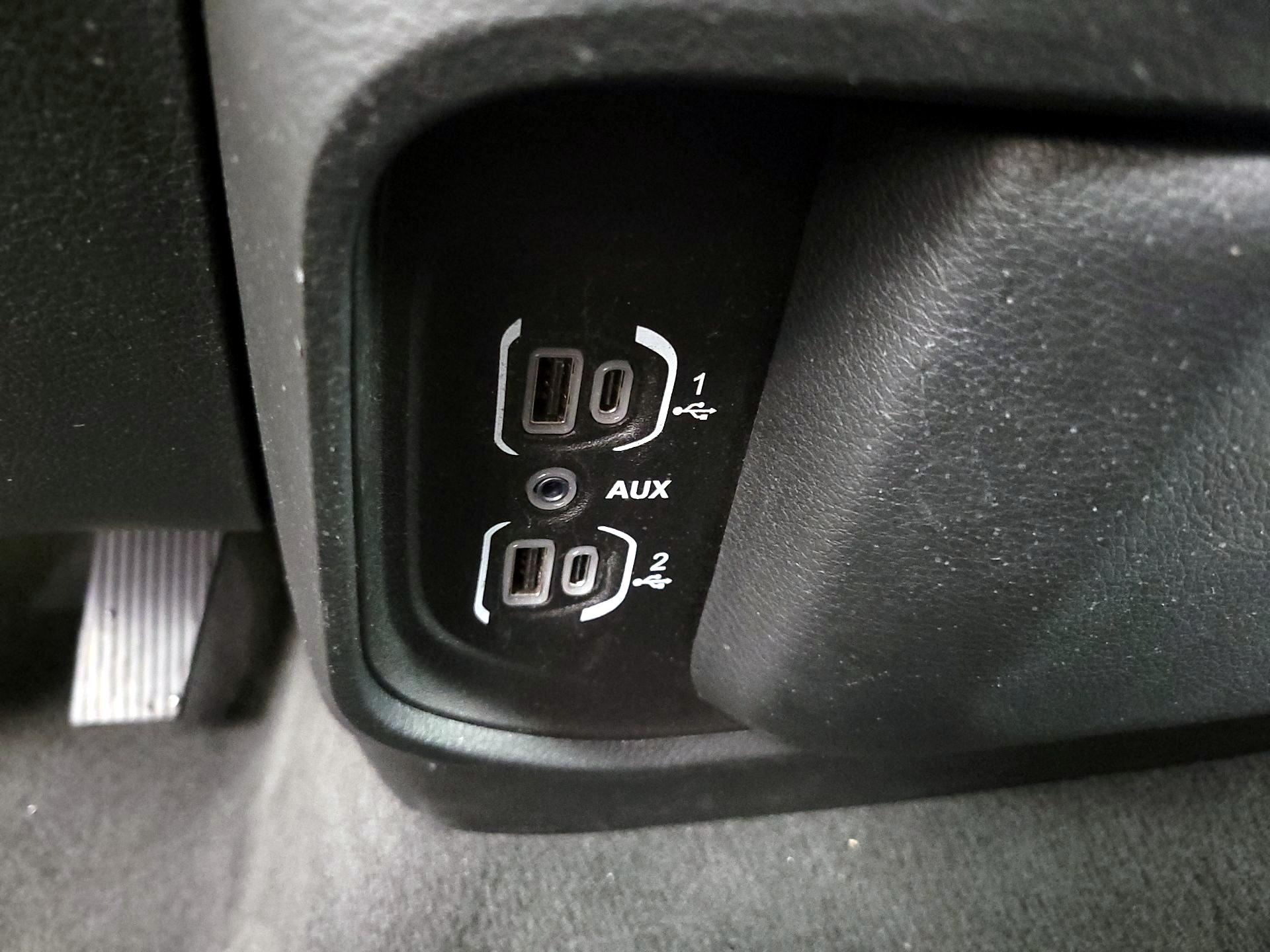 Thumbnail: 2023 RAM 1500 - 19