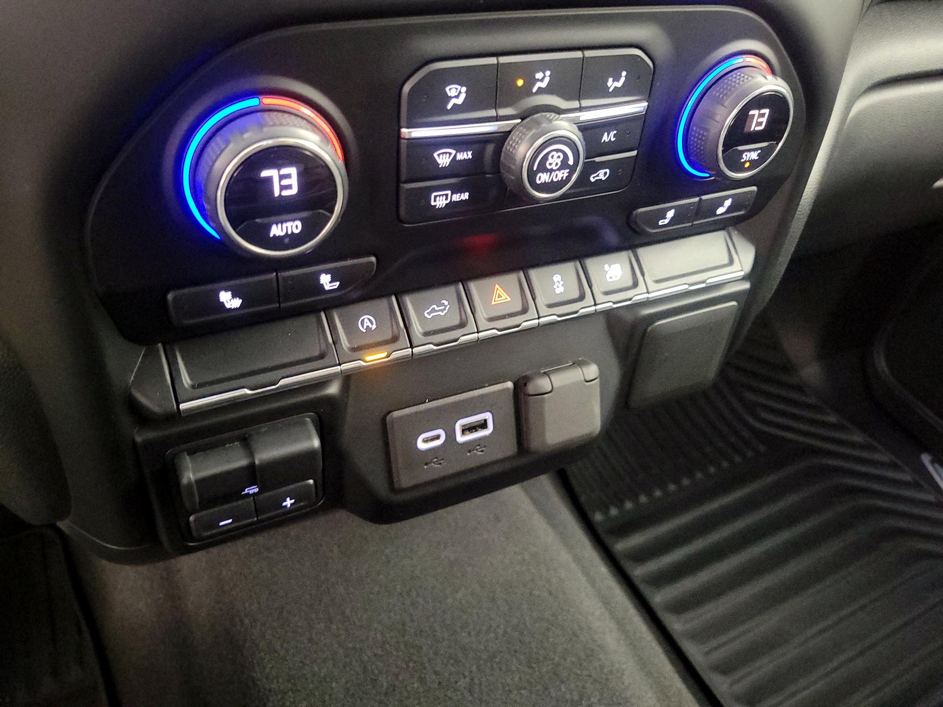 Thumbnail: 2021 Chevrolet Silverado 1500 - 16