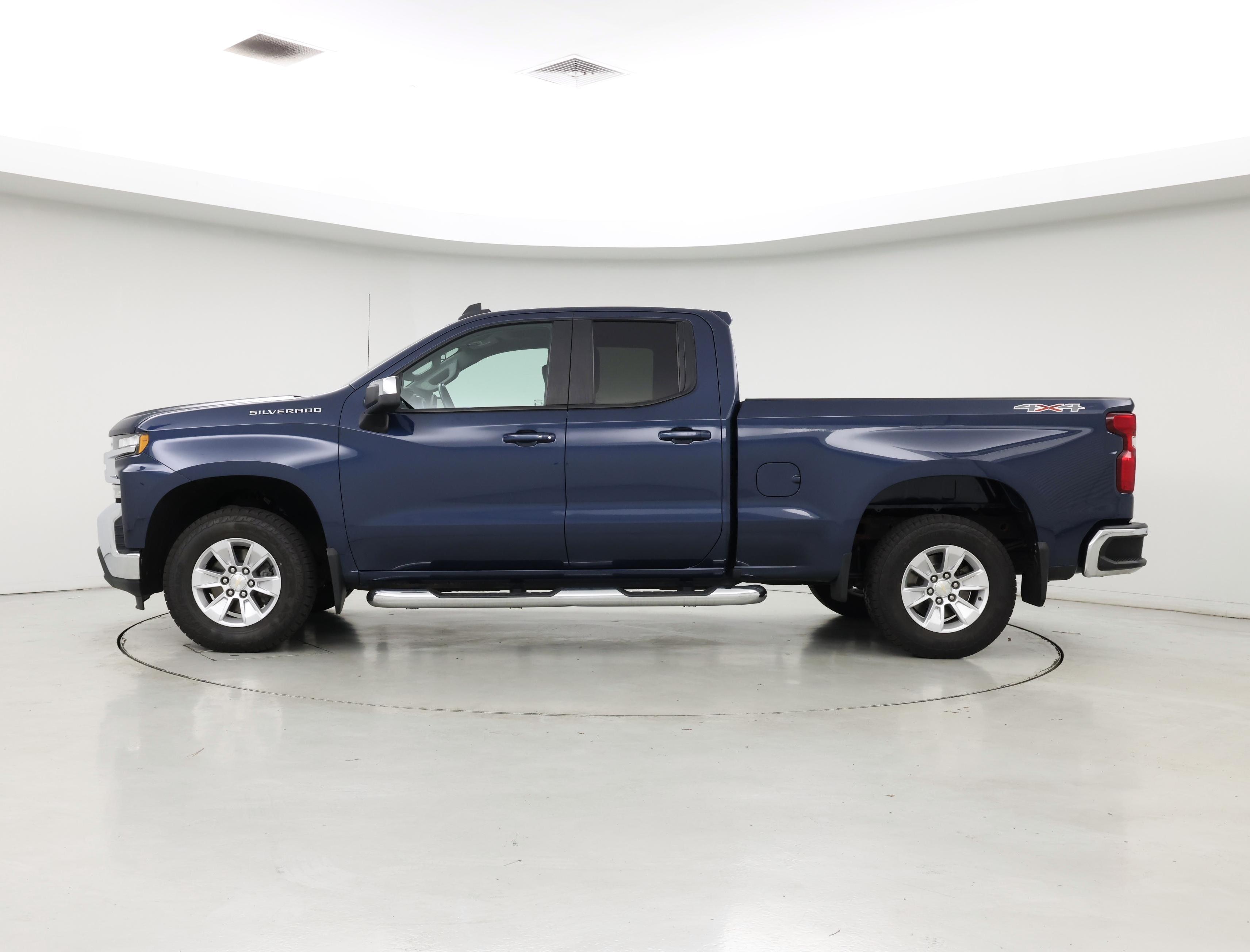 Thumbnail: 2021 Chevrolet Silverado 1500 - 3