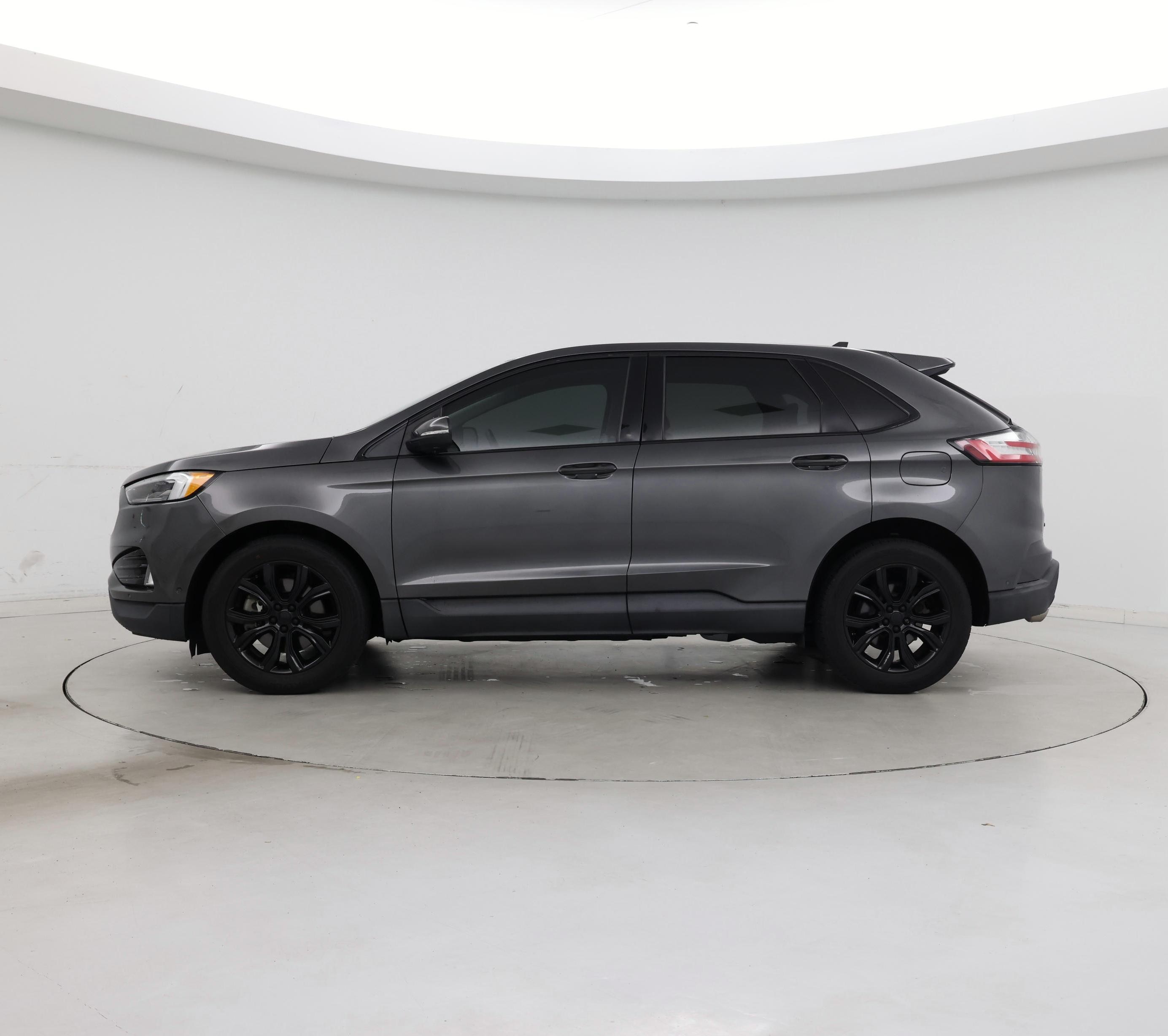 Thumbnail: 2020 Ford Edge - 3