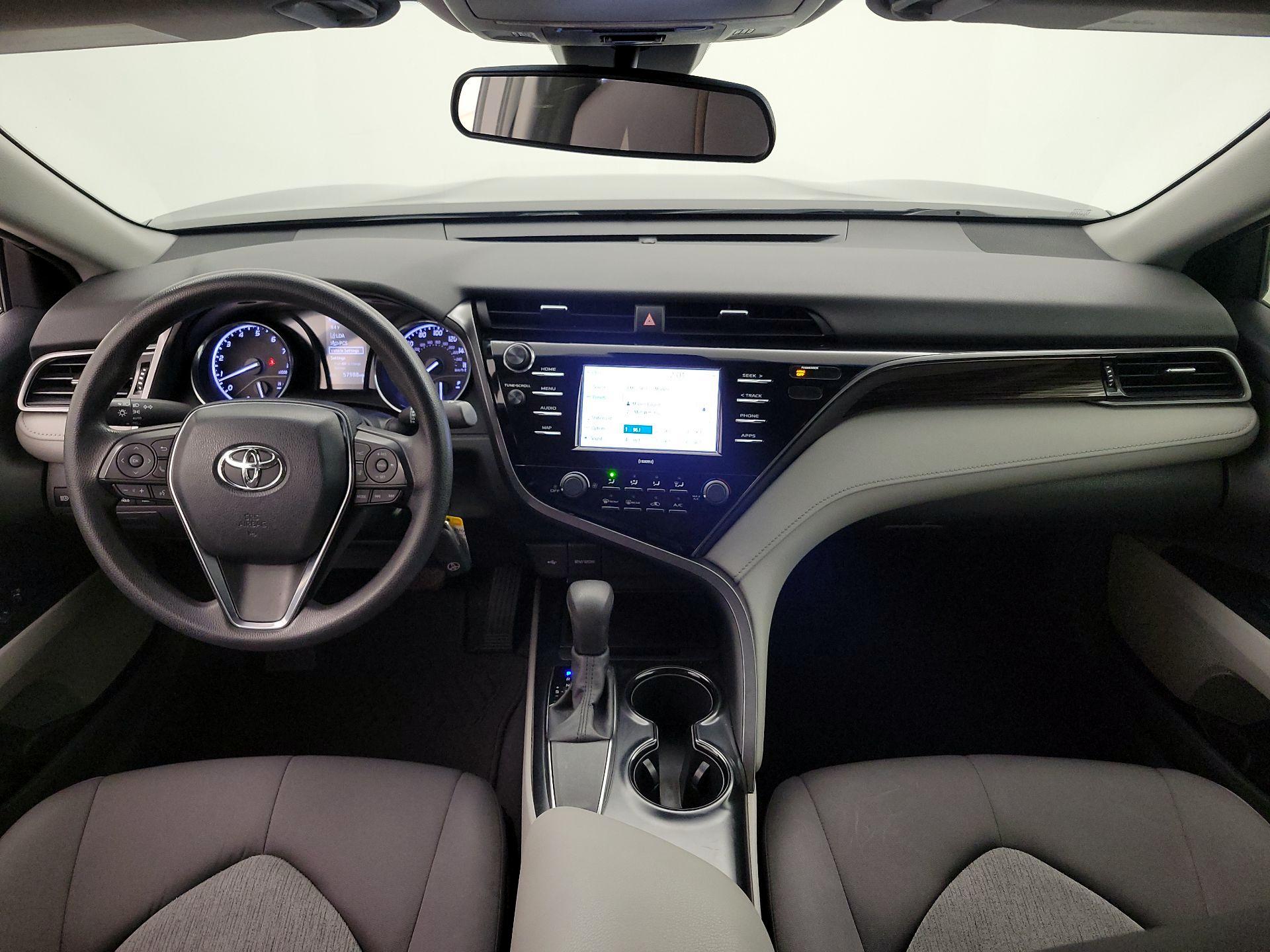 Thumbnail: 2020 Toyota Camry - 9