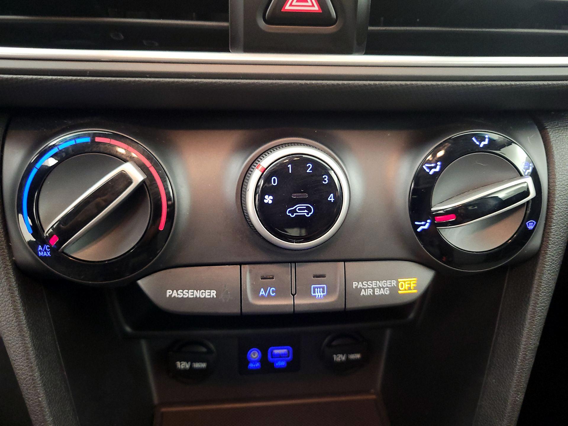 Thumbnail: 2018 Hyundai Kona - 16
