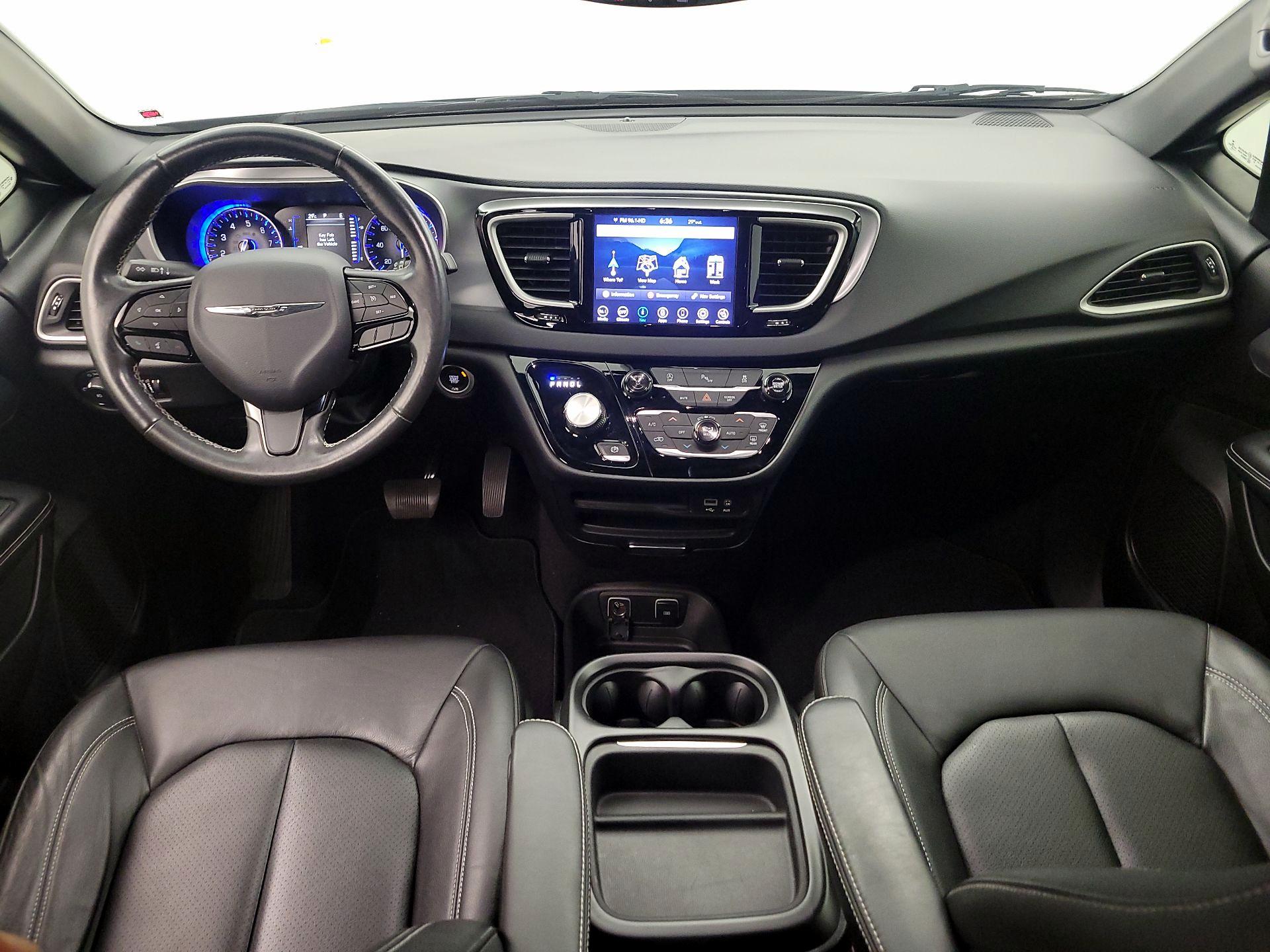 Thumbnail: 2020 Chrysler Pacifica - 9