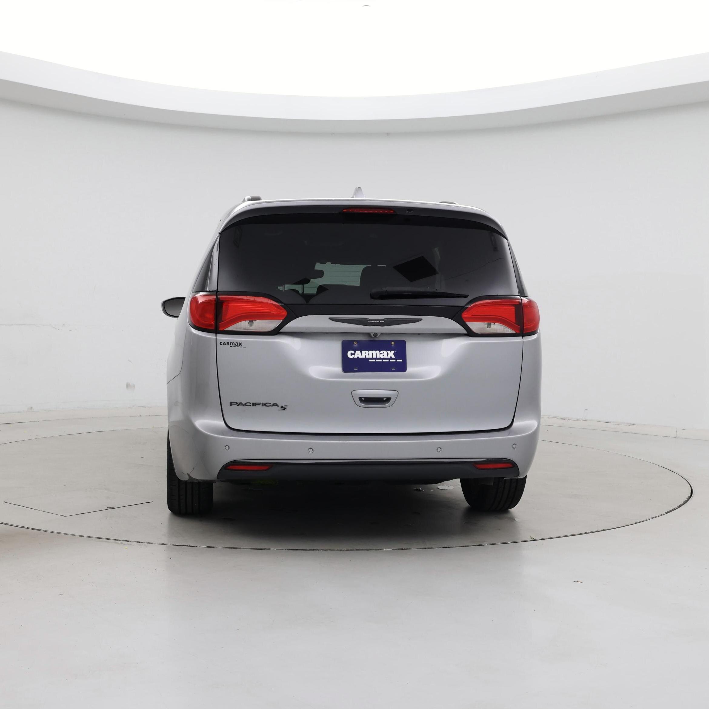 Thumbnail: 2020 Chrysler Pacifica - 6