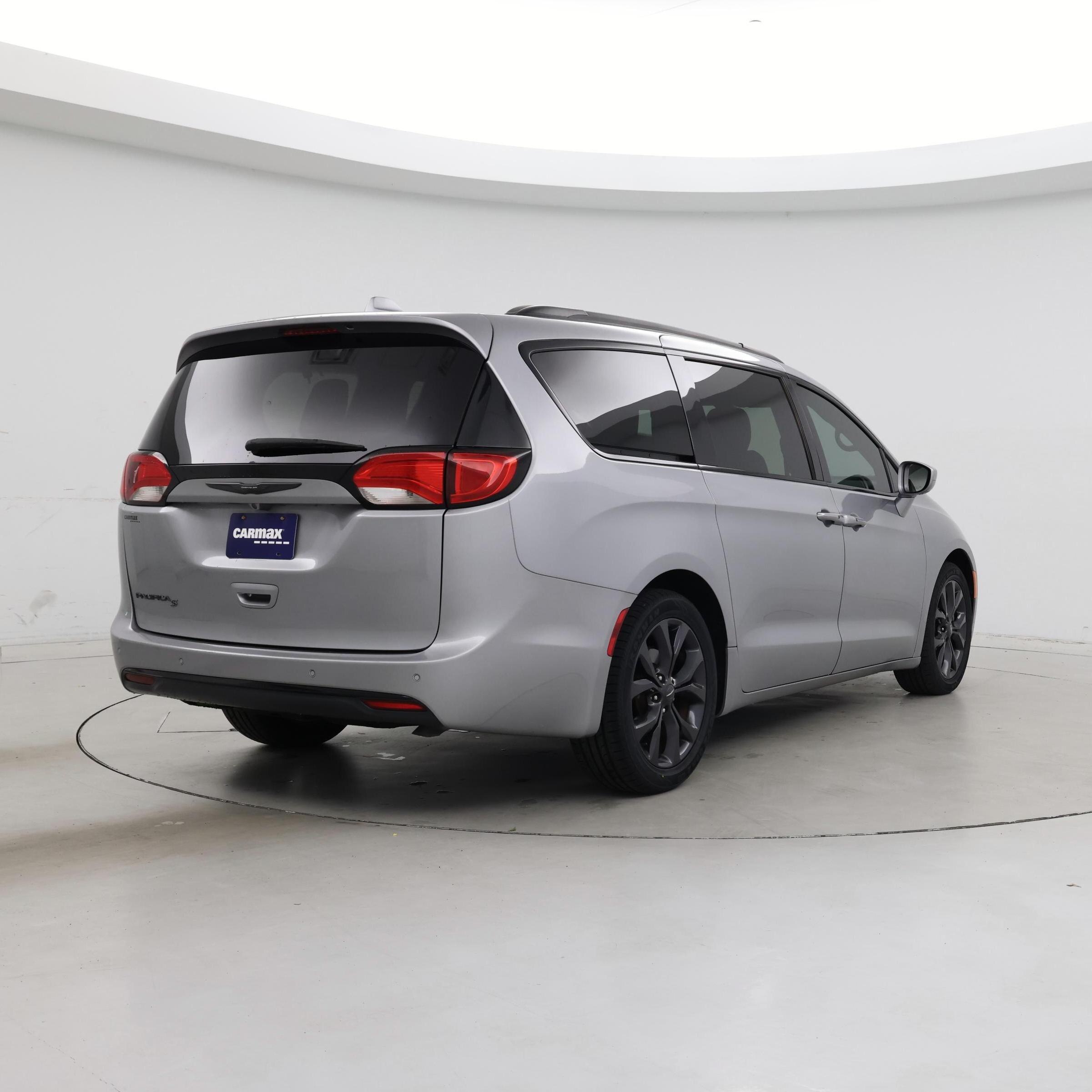 Thumbnail: 2020 Chrysler Pacifica - 8