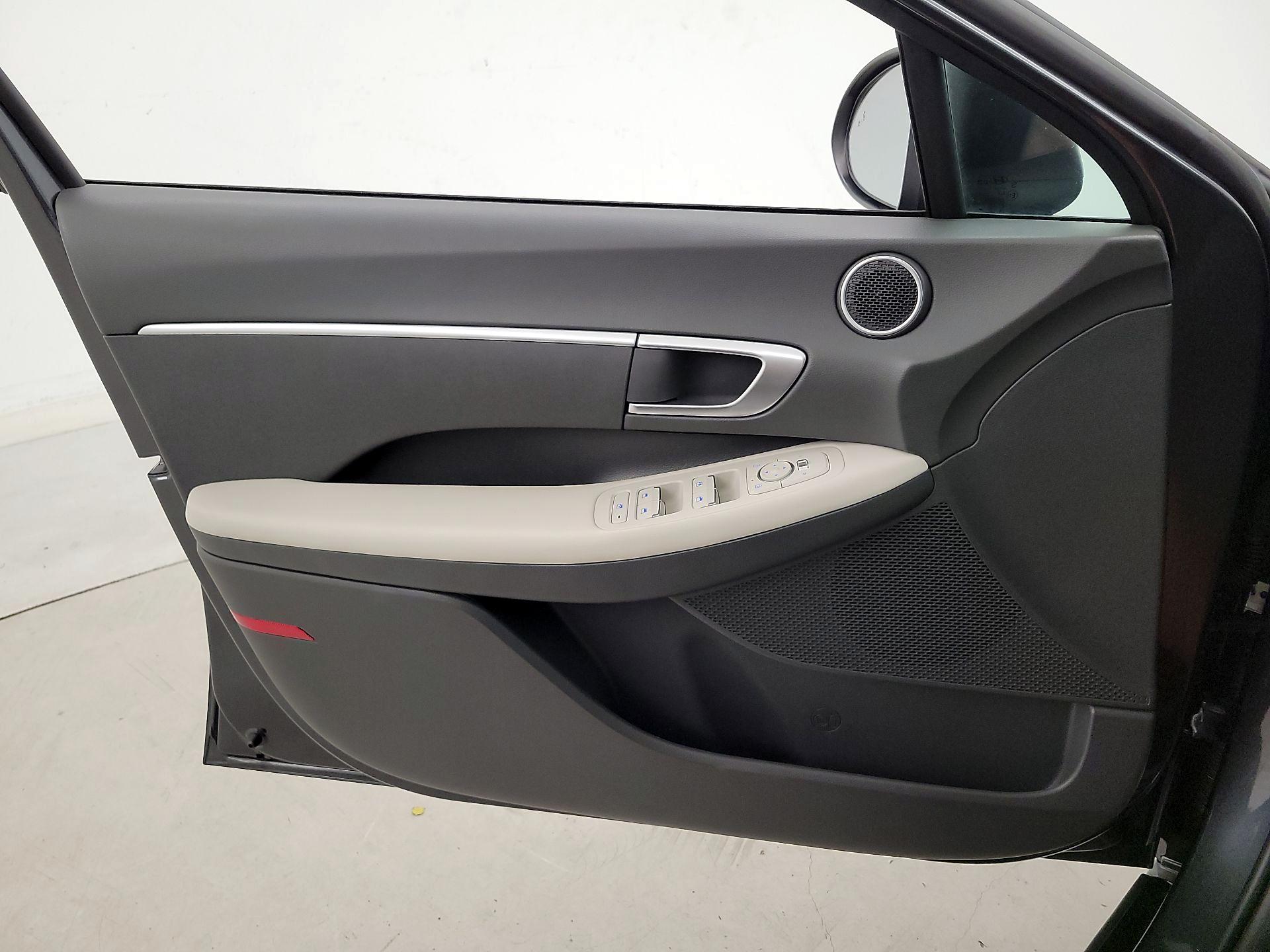 Thumbnail: 2023 Hyundai Sonata - 12