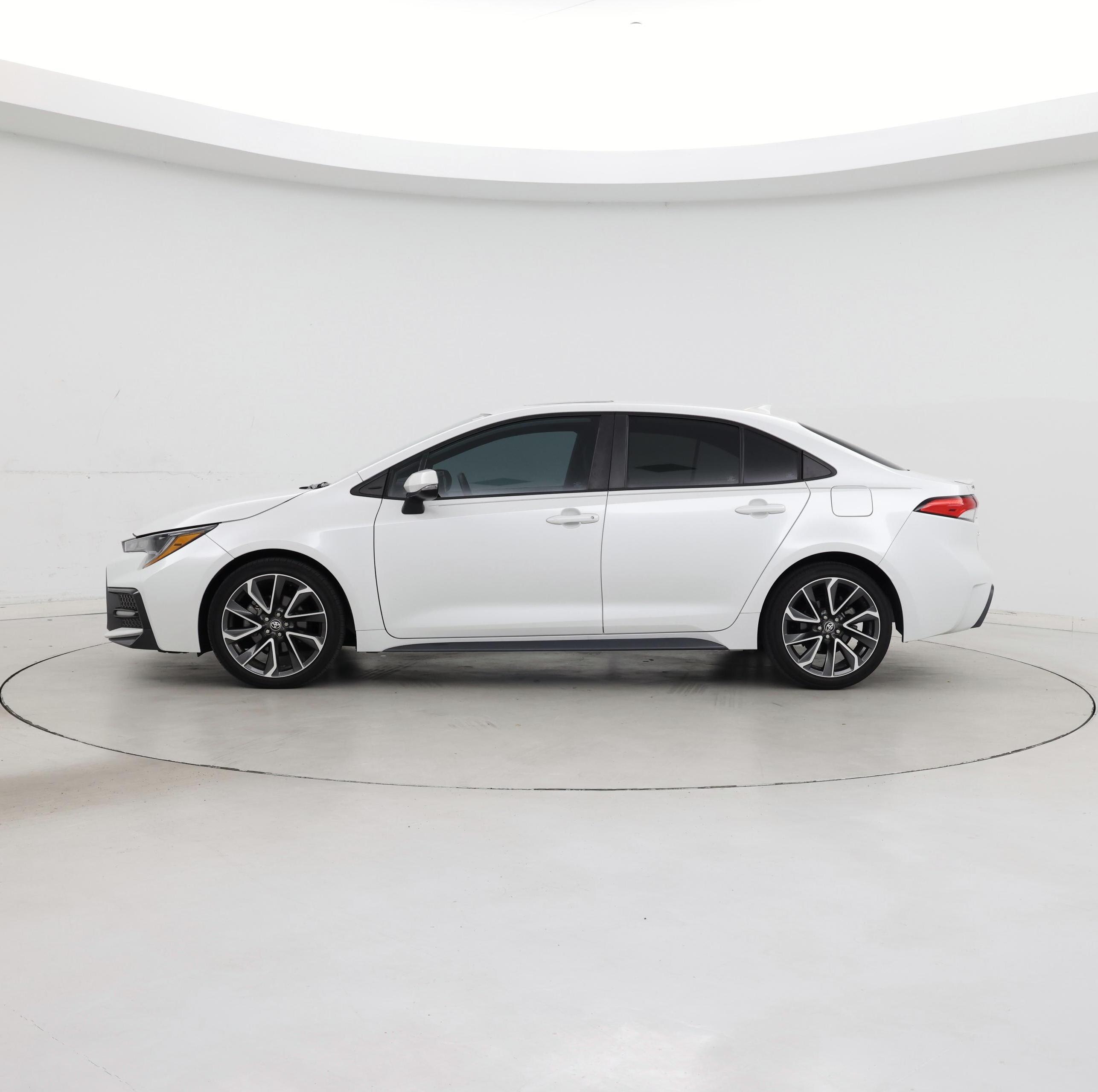 Thumbnail: 2022 Toyota Corolla - 3