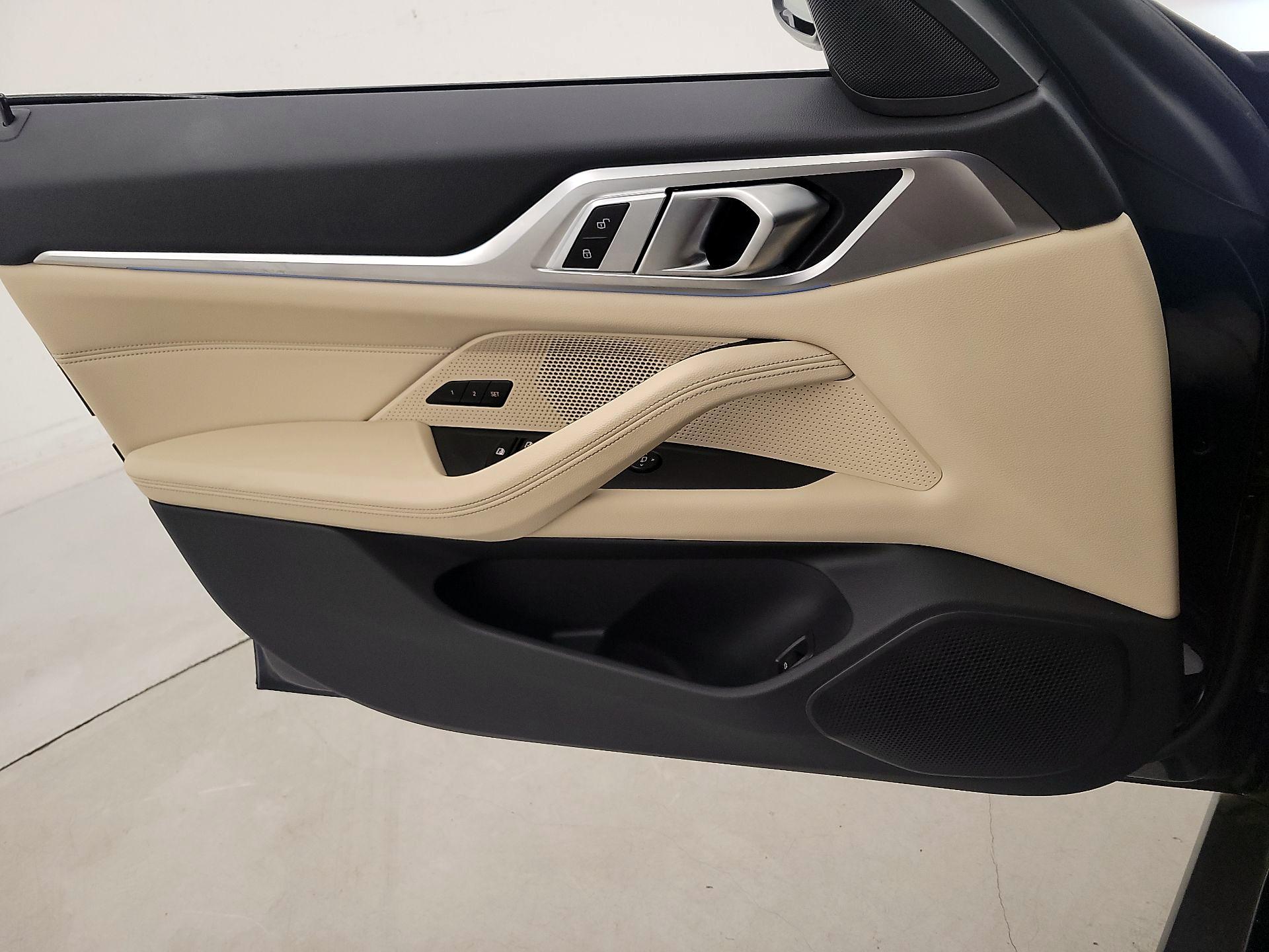 Thumbnail: 2022 BMW i4 - 12