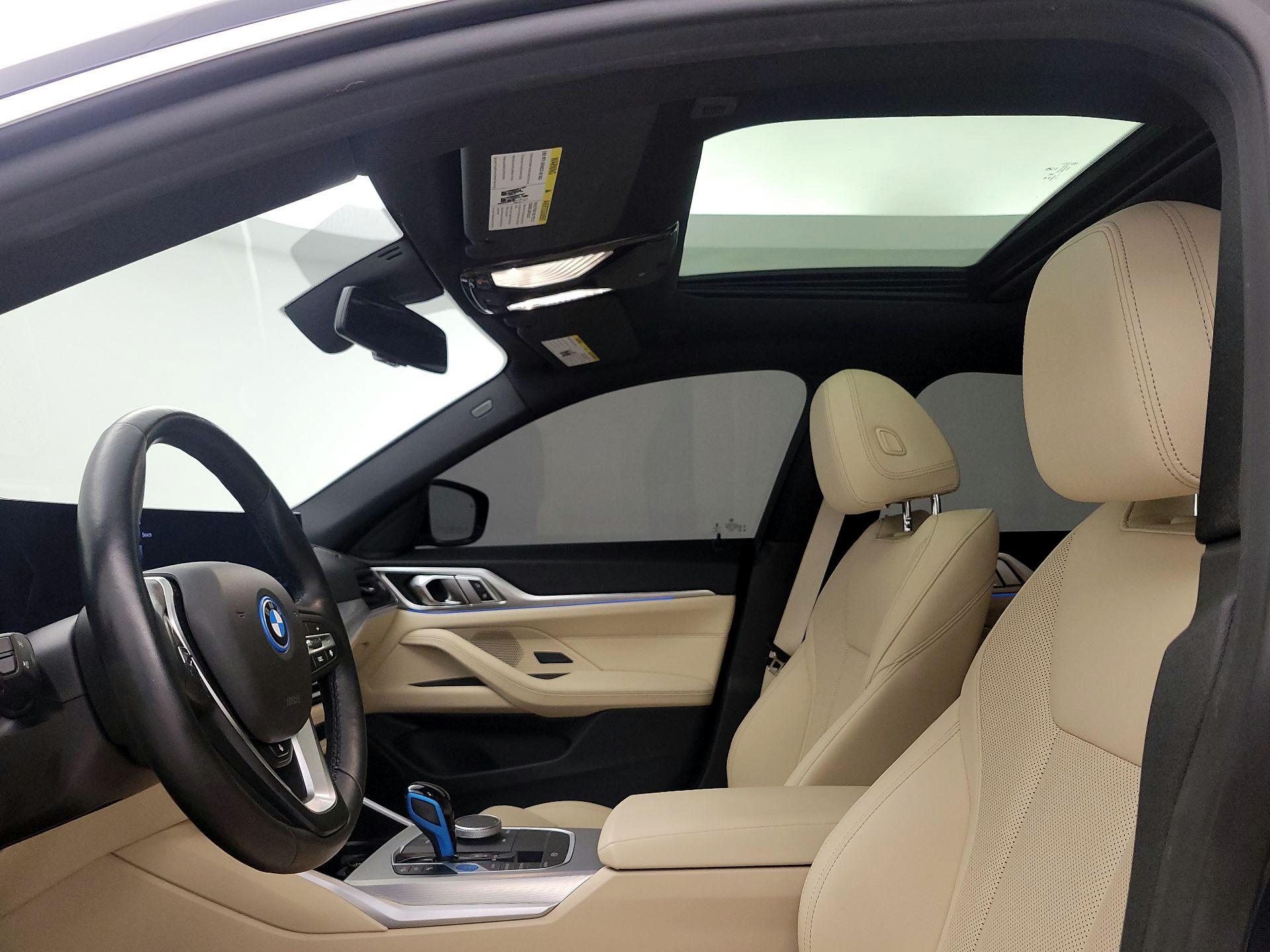 Thumbnail: 2022 BMW i4 - 20