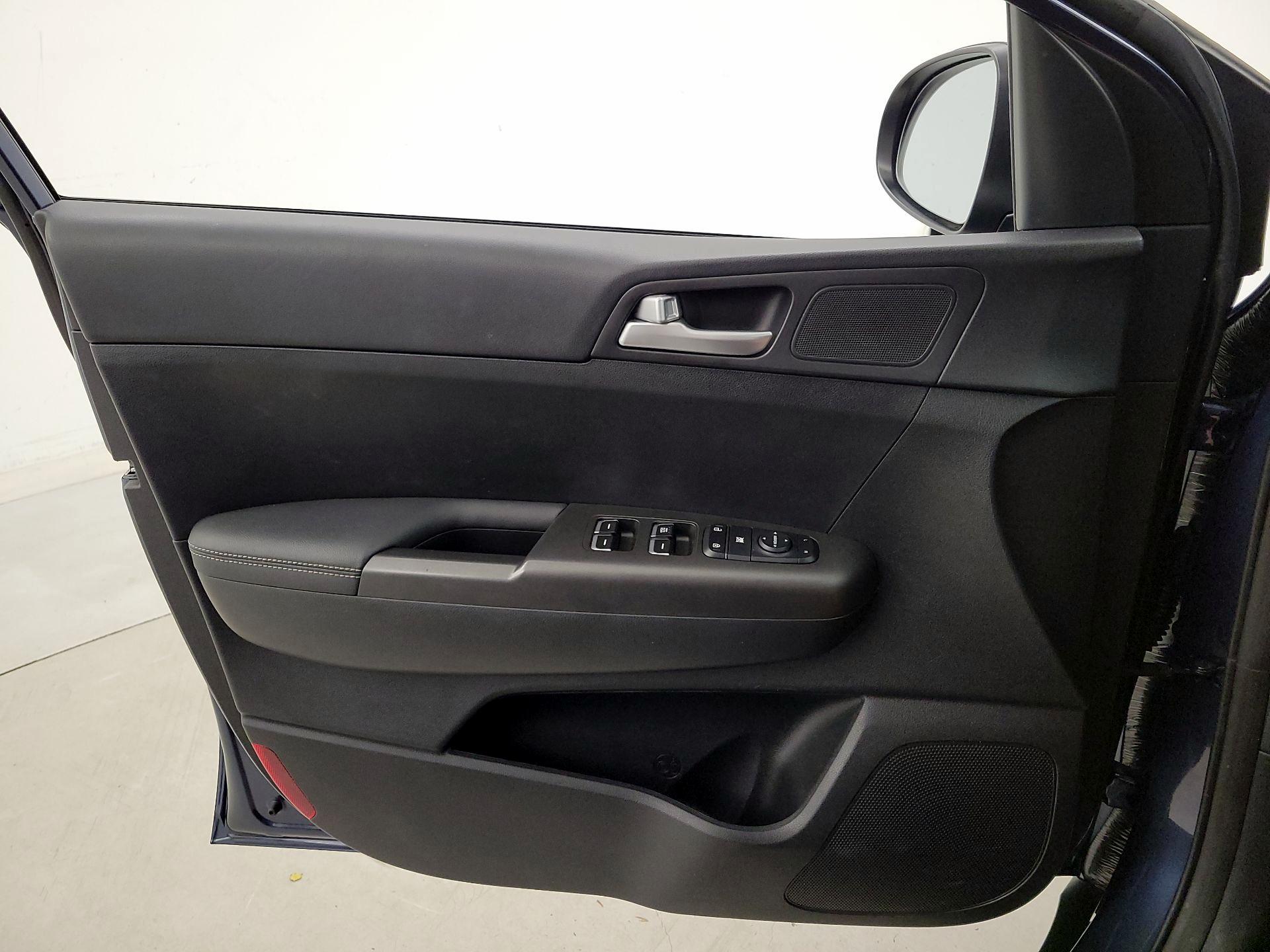 Thumbnail: 2021 Kia Sportage - 12