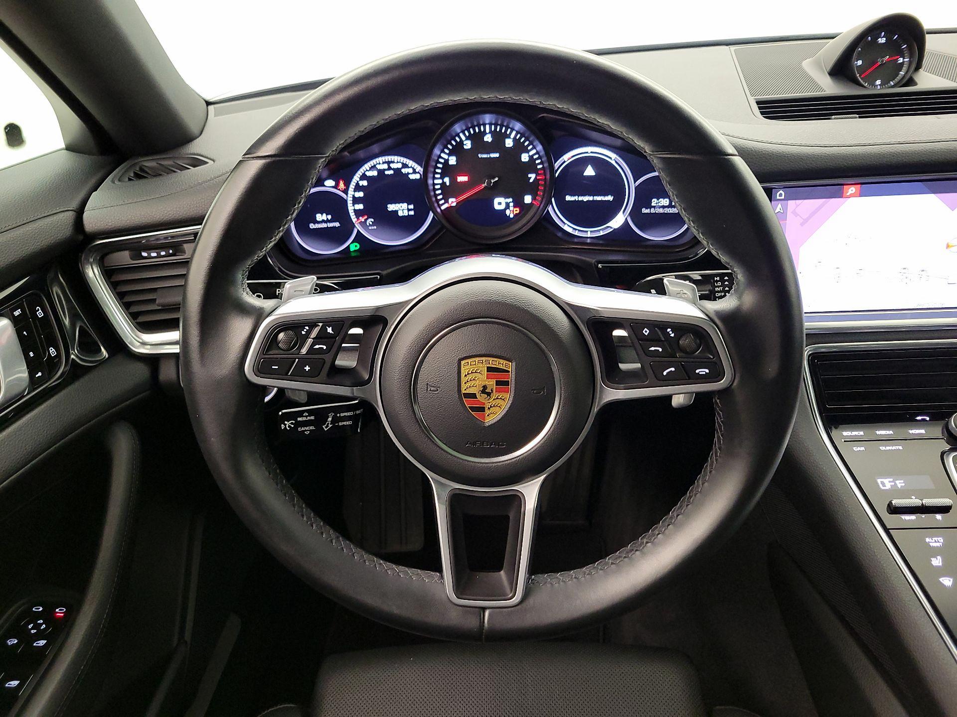 Thumbnail: 2020 Porsche Panamera - 10