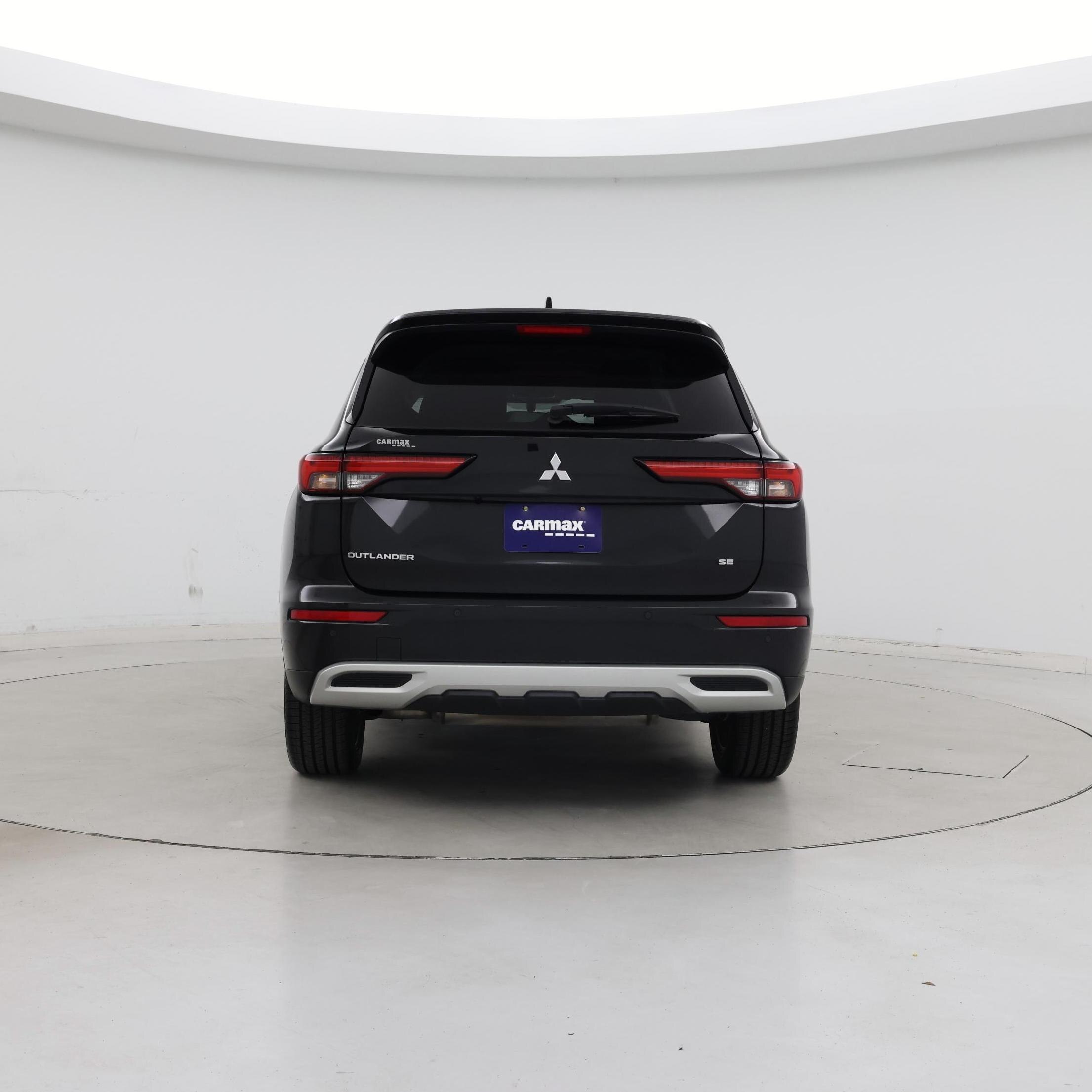 Thumbnail: 2023 Mitsubishi Outlander - 6