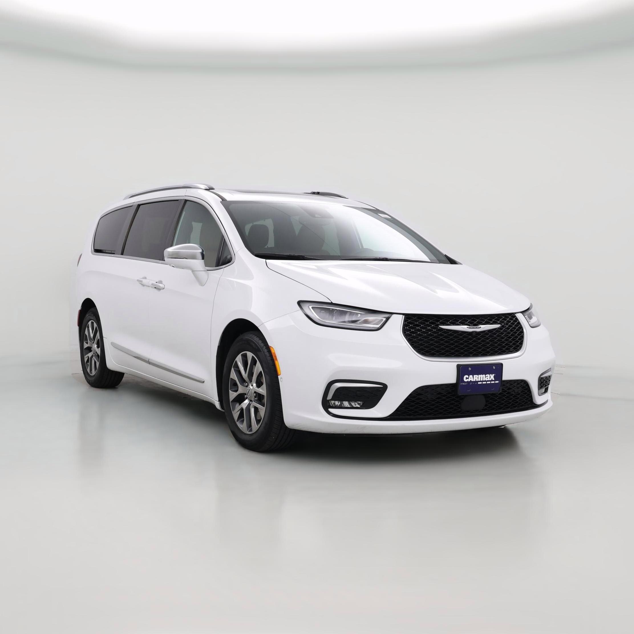 Thumbnail: 2022 Chrysler Pacifica - 1