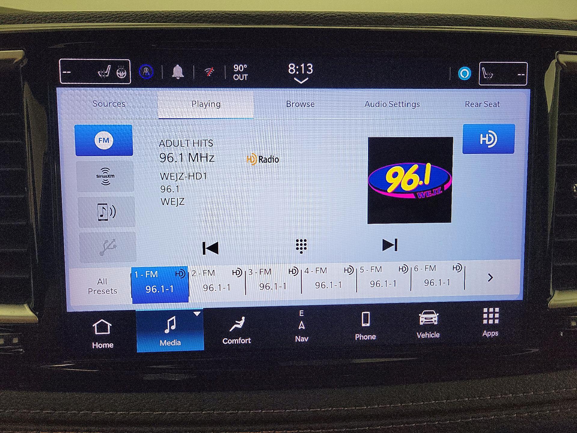 Thumbnail: 2022 Chrysler Pacifica - 15