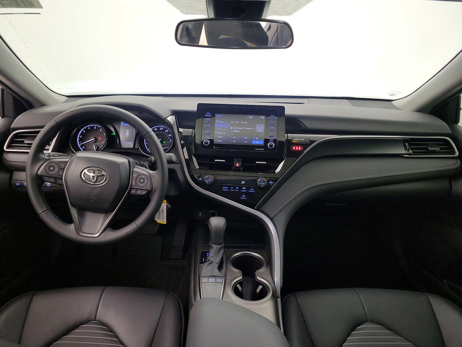 Thumbnail: 2024 Toyota Camry - 9