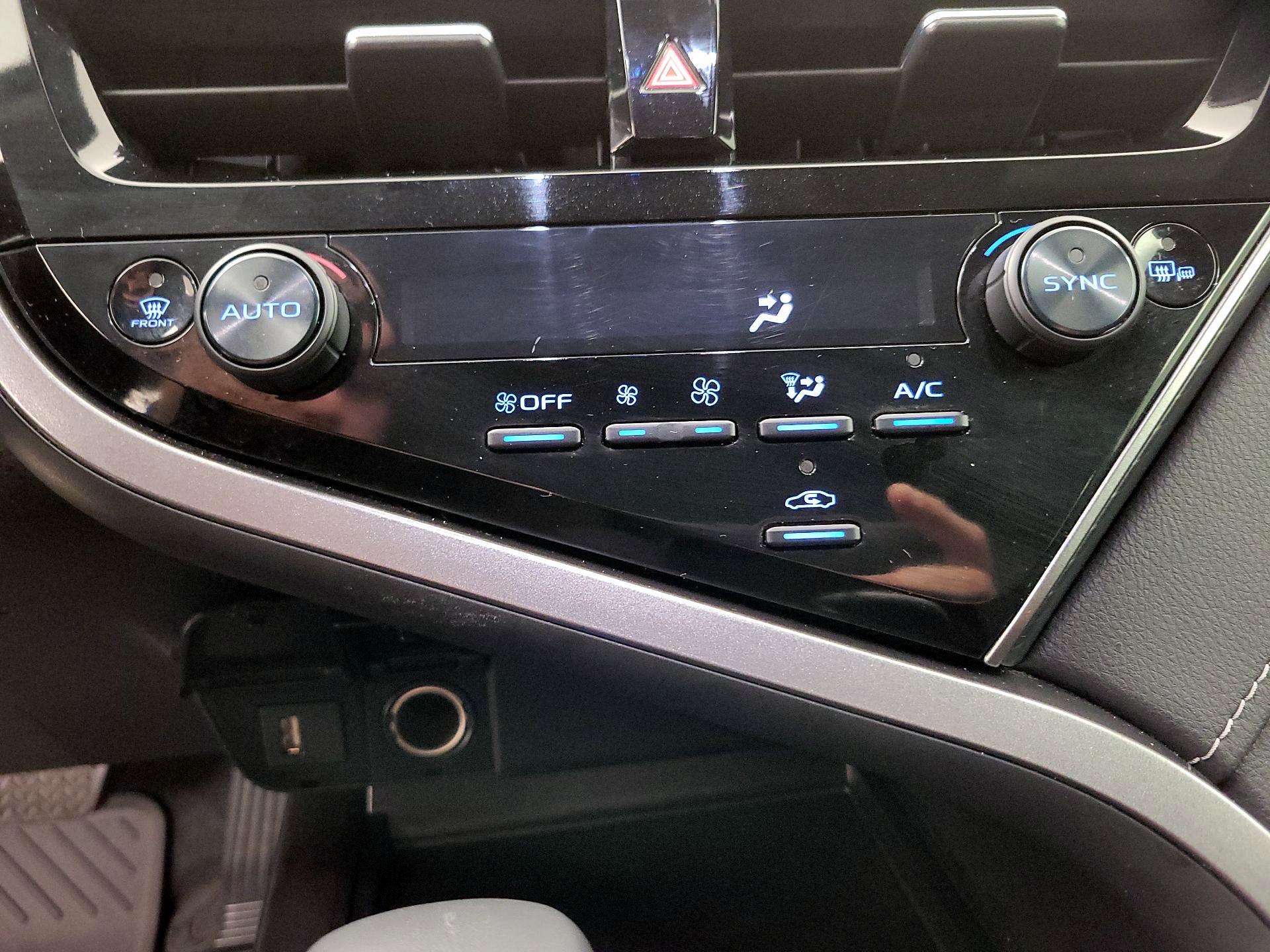 Thumbnail: 2024 Toyota Camry - 16