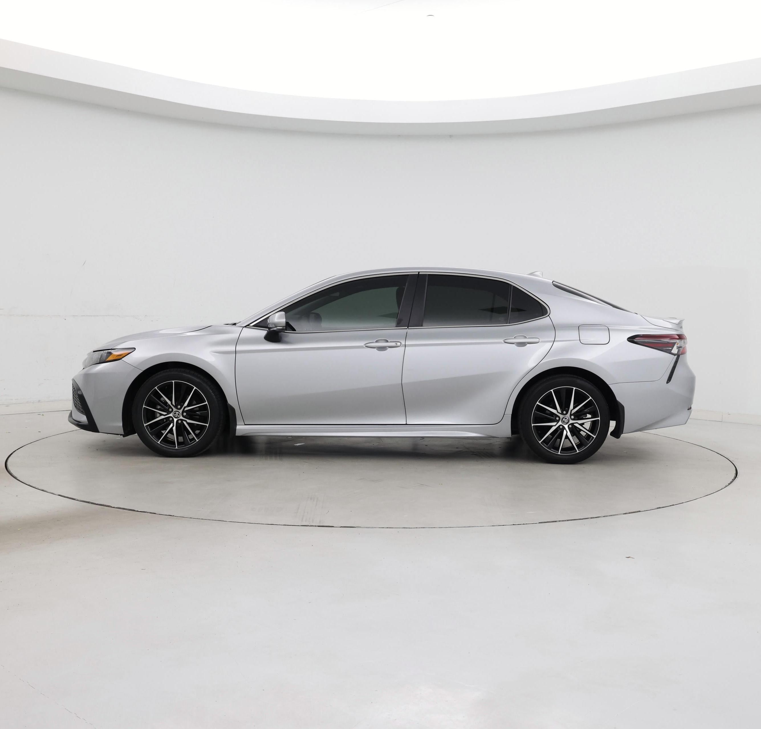 Thumbnail: 2024 Toyota Camry - 3
