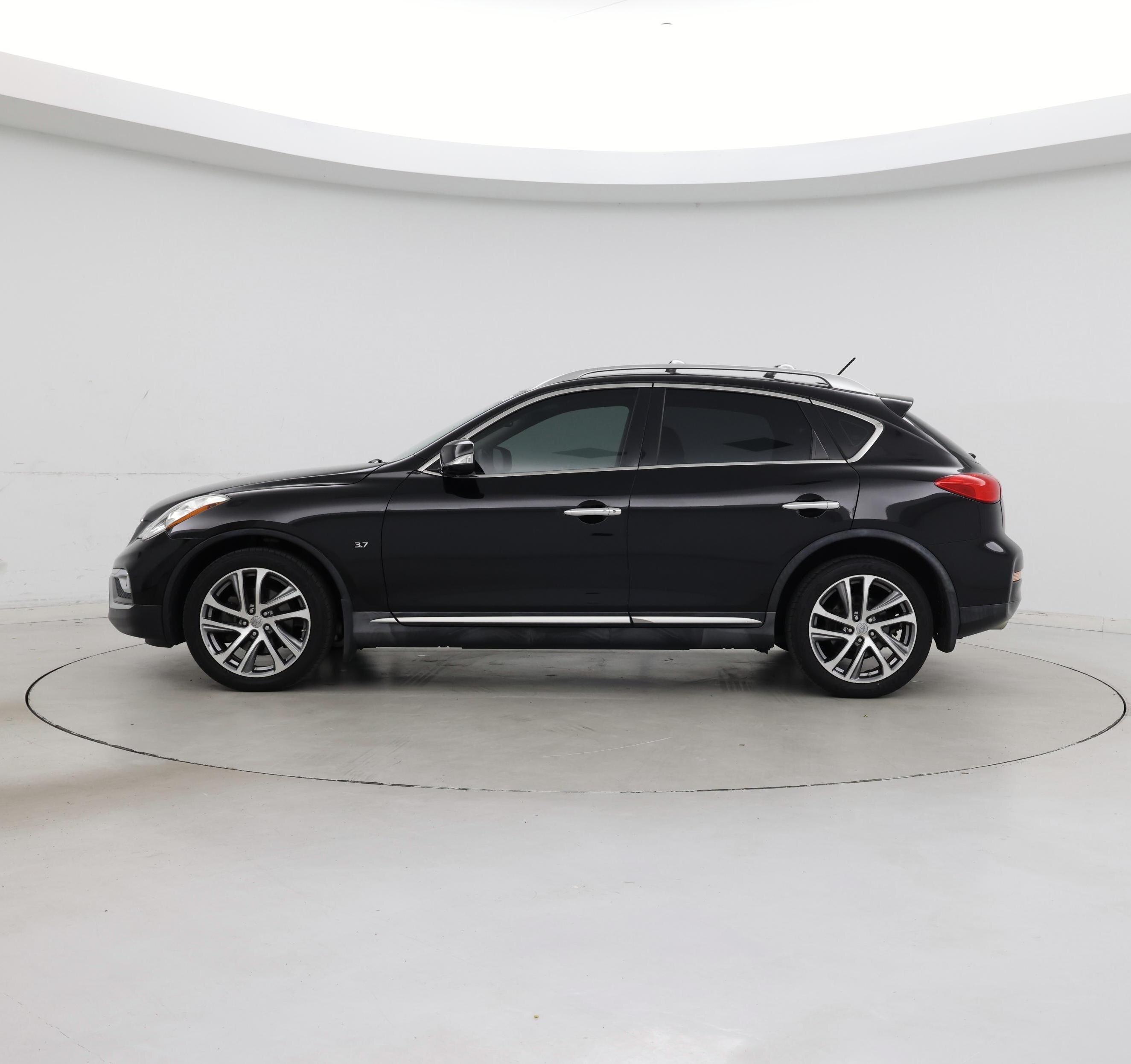 Thumbnail: 2016 INFINITI QX50 - 3