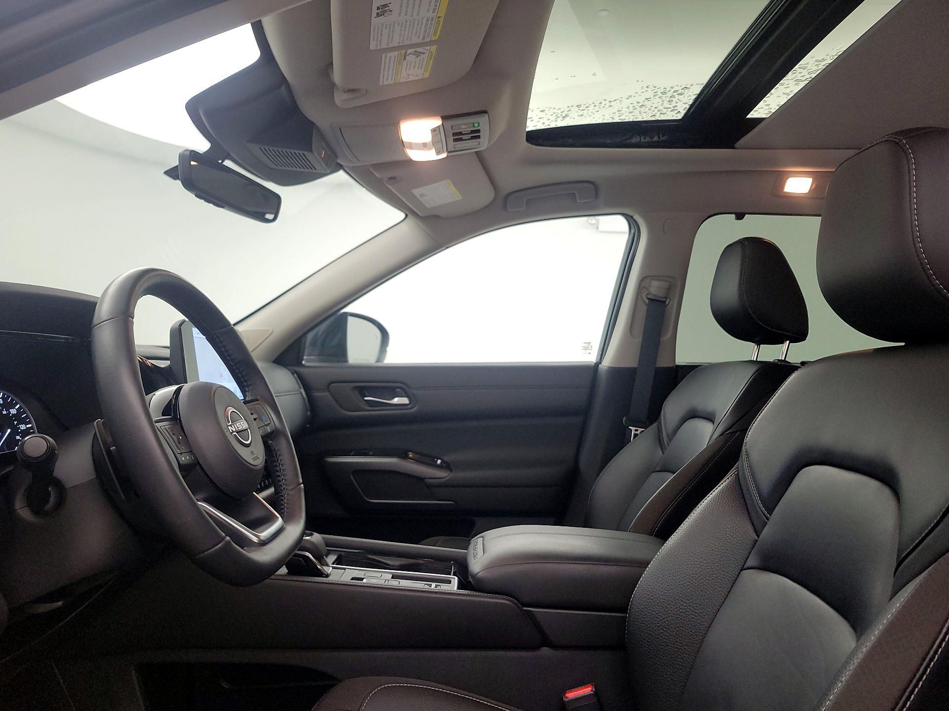 Thumbnail: 2024 Nissan Pathfinder - 20