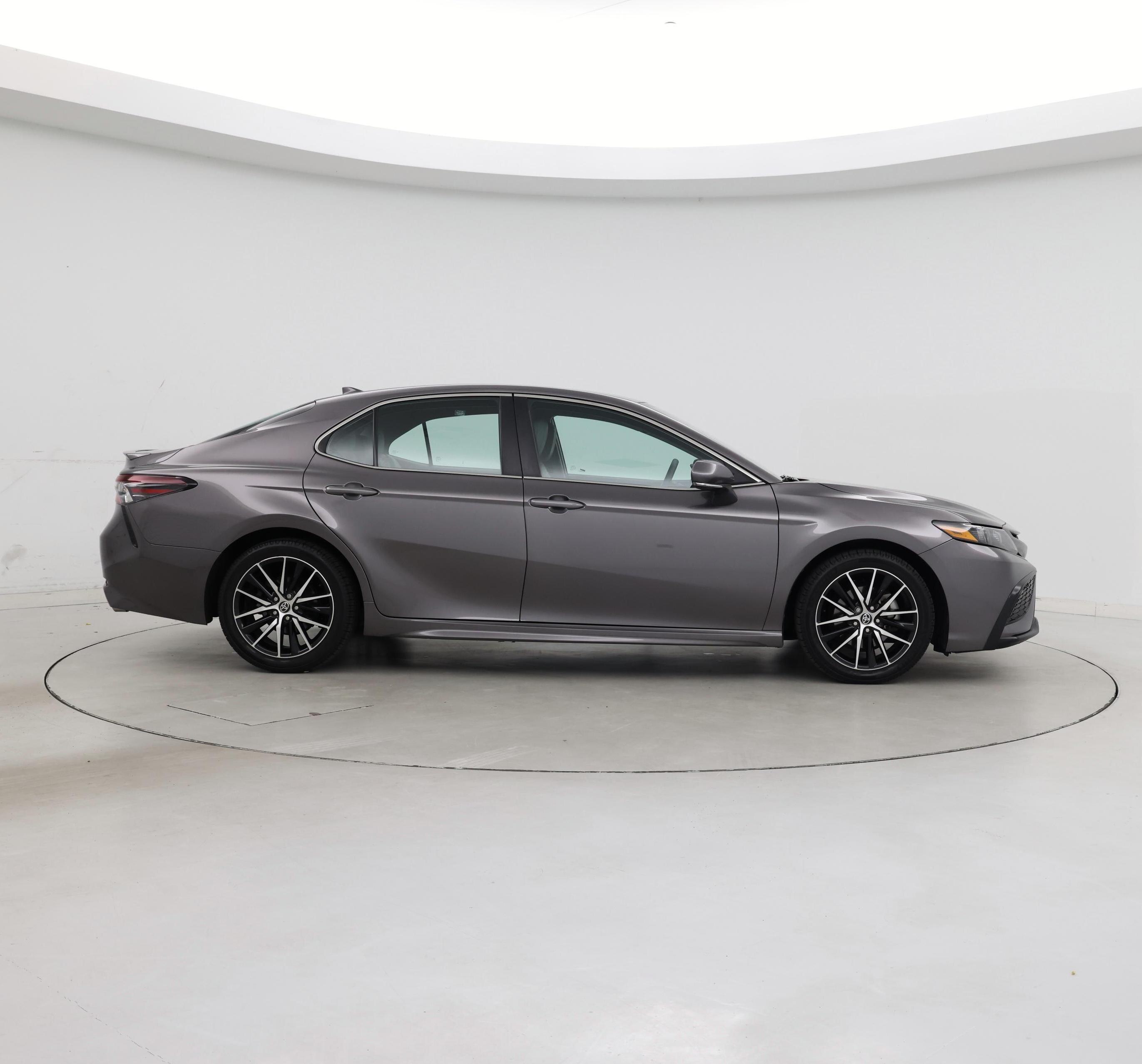 Thumbnail: 2021 Toyota Camry - 7