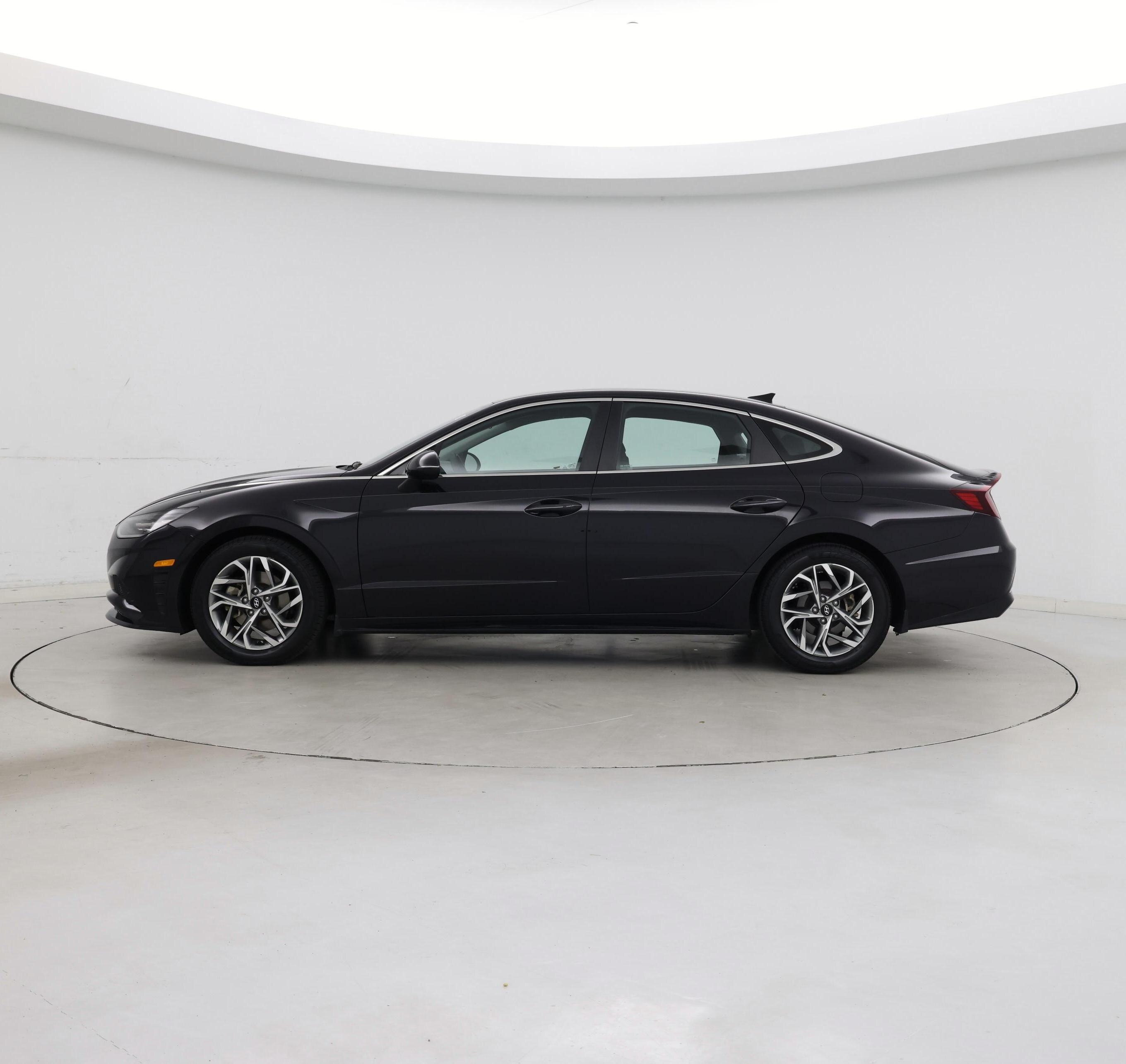 Thumbnail: 2023 Hyundai Sonata - 3
