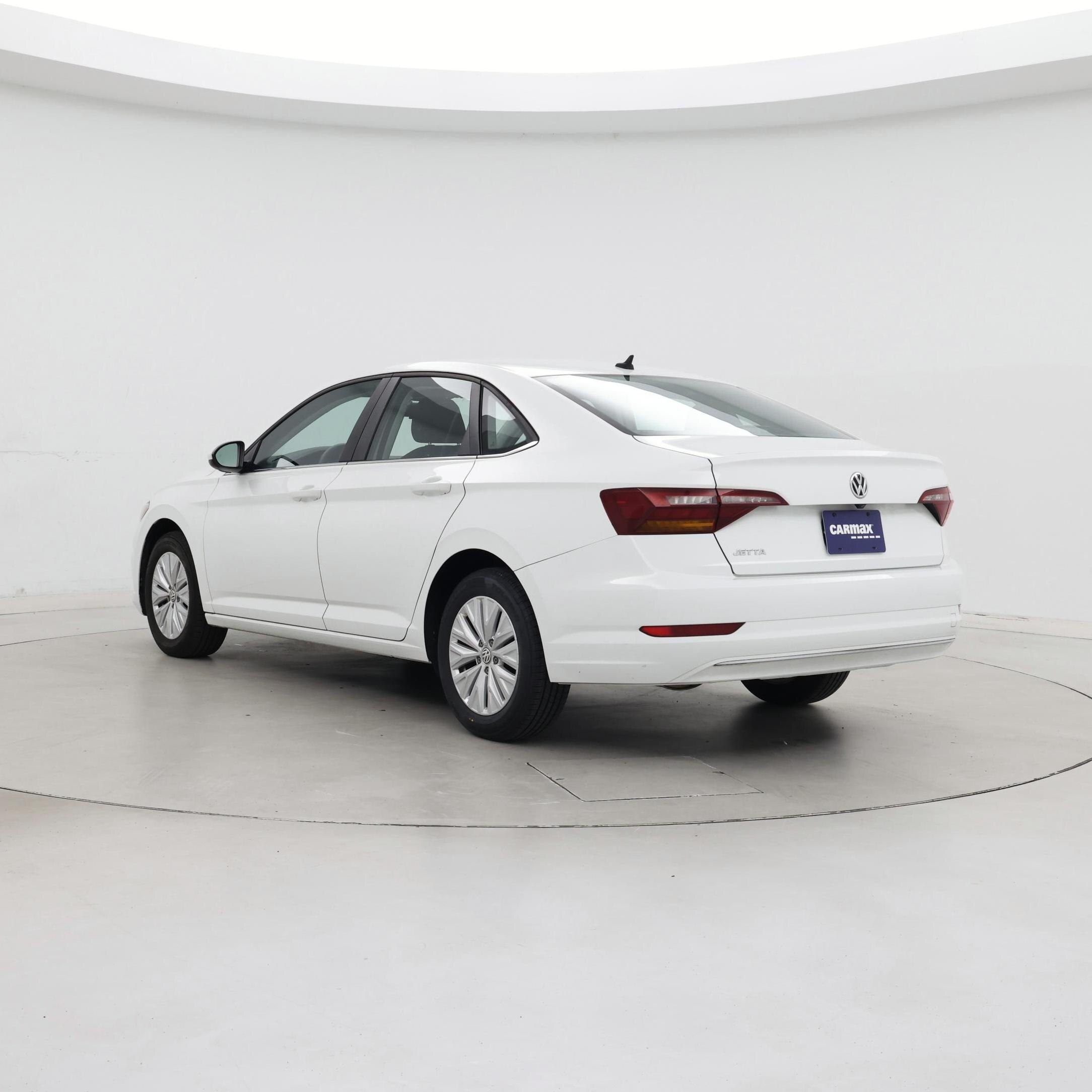 Thumbnail: 2019 Volkswagen Jetta - 2