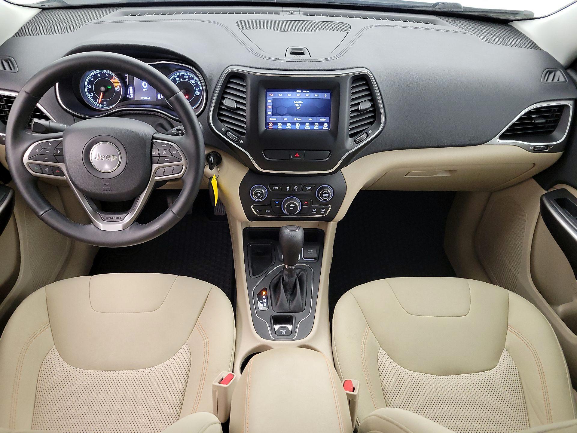 Thumbnail: 2019 Jeep Cherokee - 9
