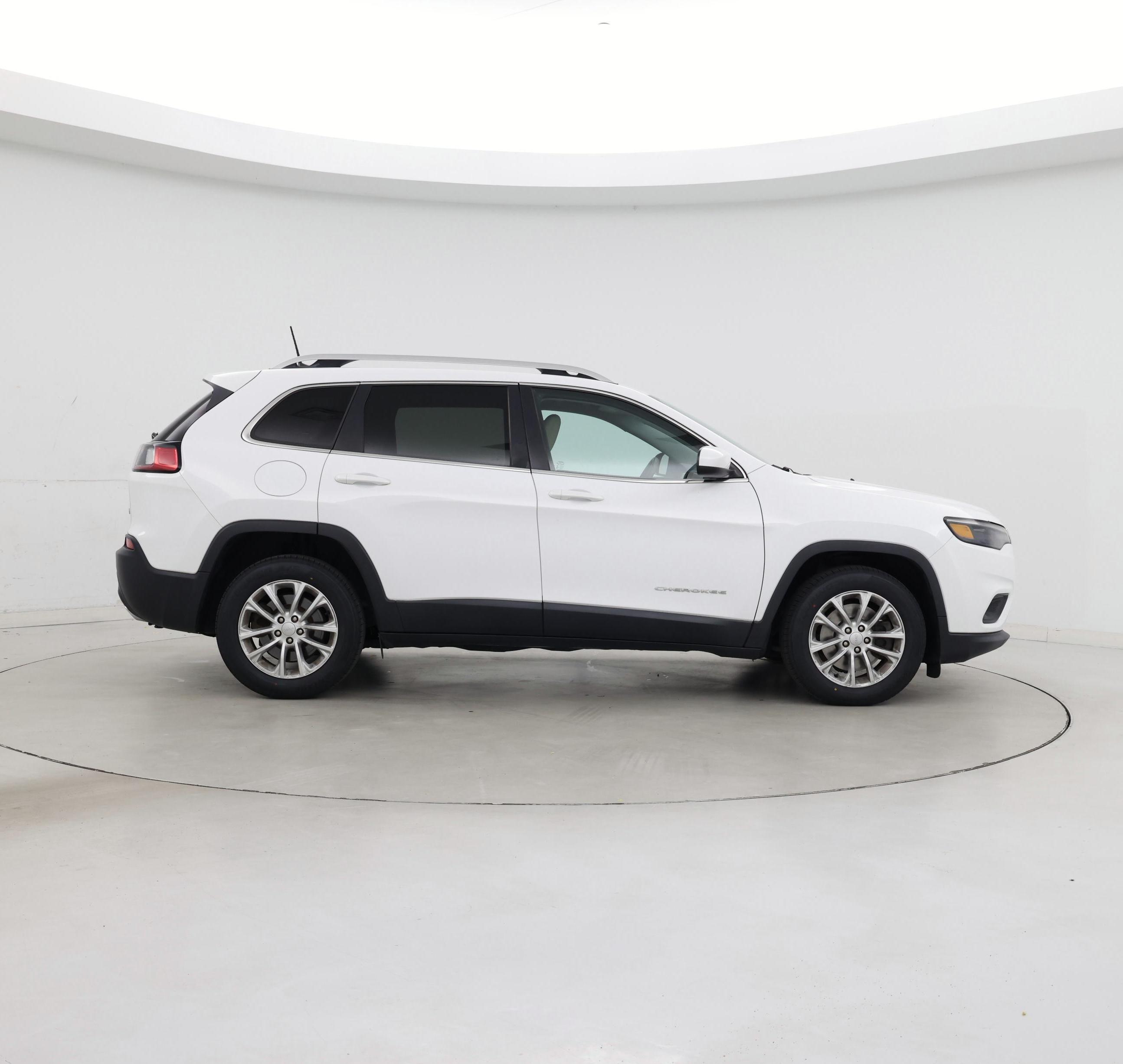 Thumbnail: 2019 Jeep Cherokee - 7