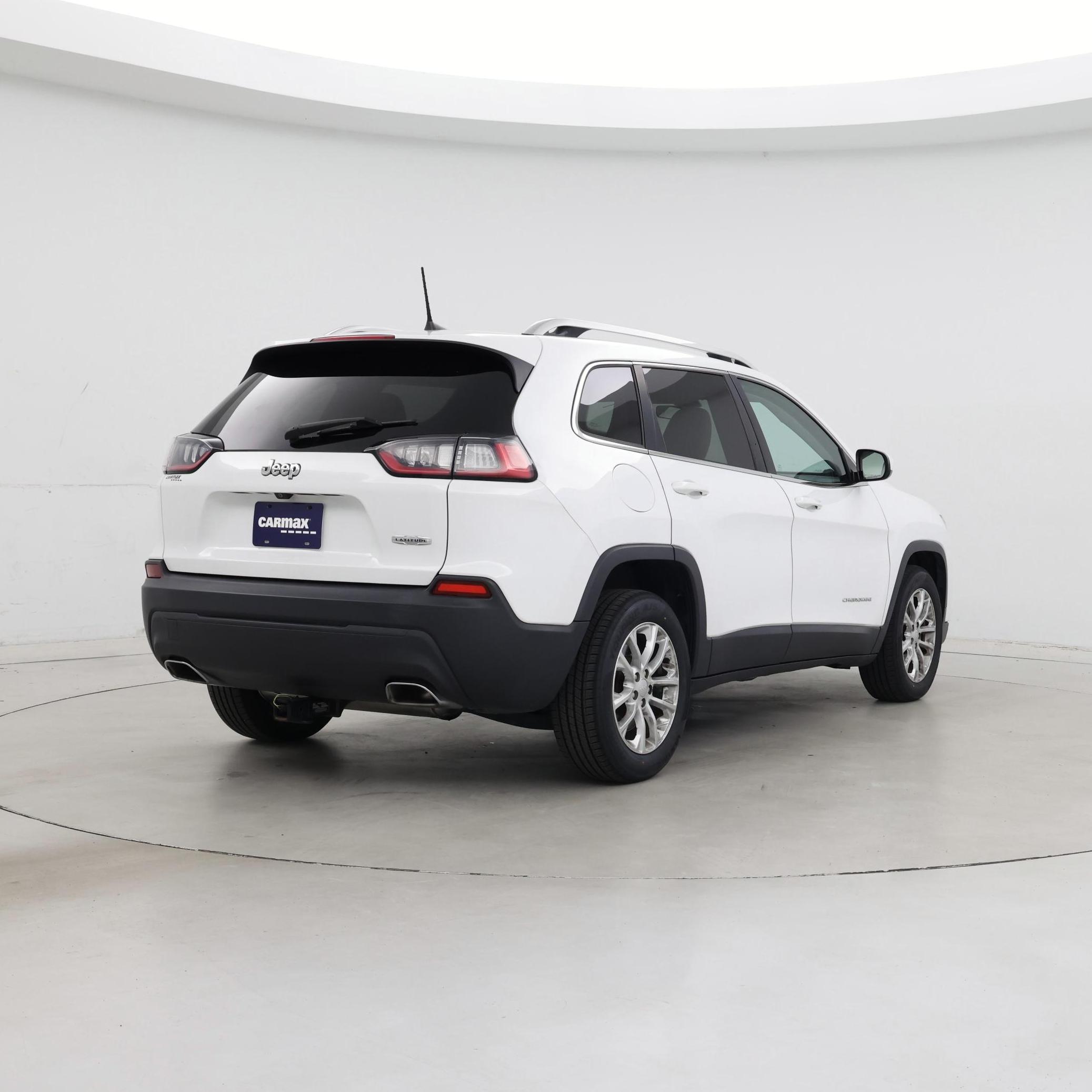 Thumbnail: 2019 Jeep Cherokee - 8