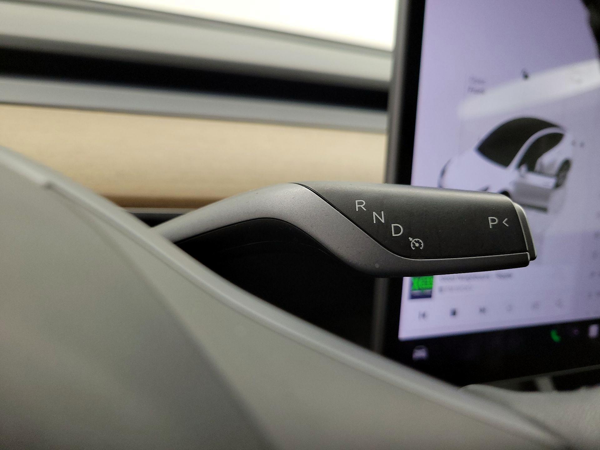 Thumbnail: 2022 Tesla Model Y - 17