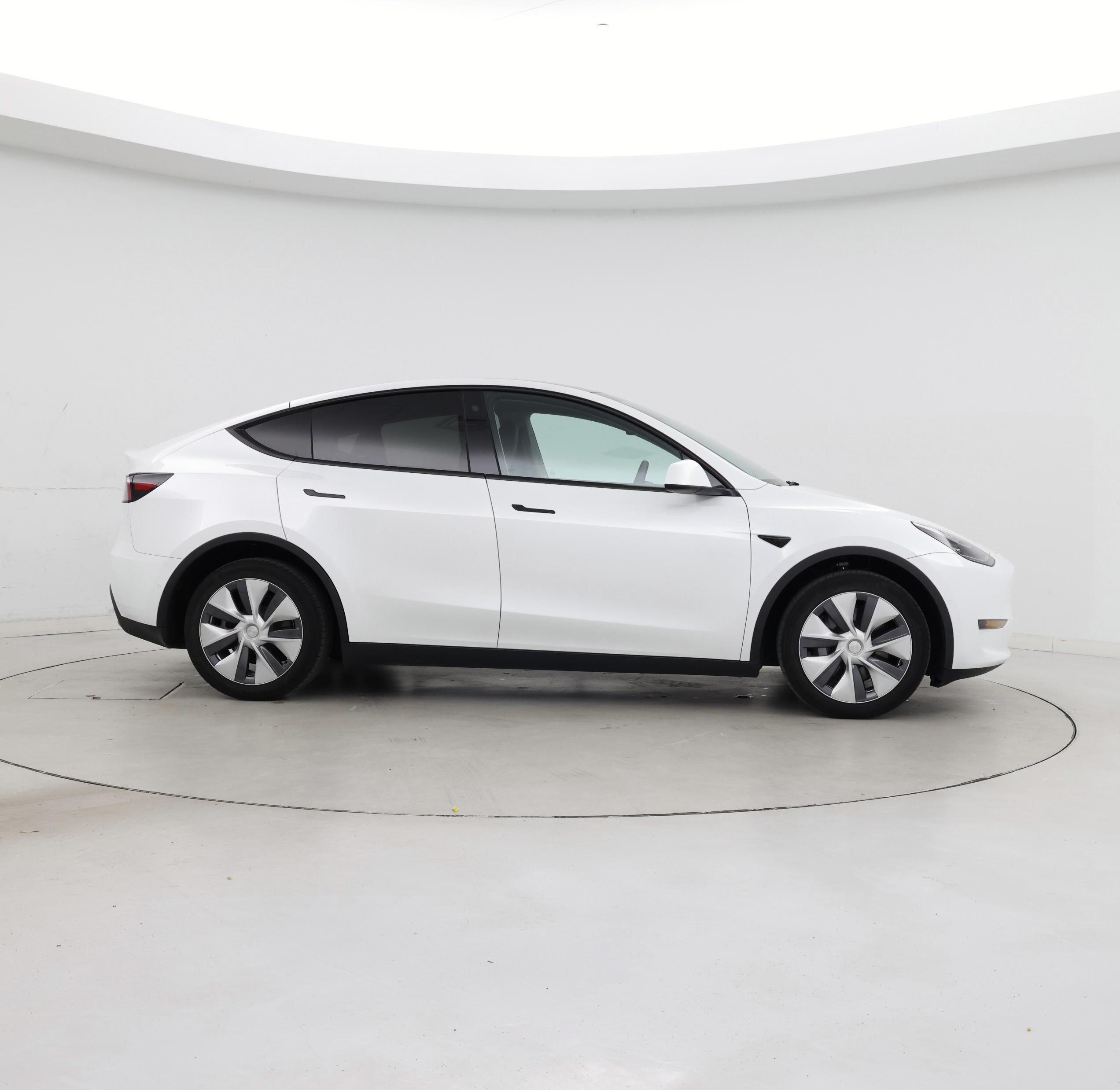 Thumbnail: 2022 Tesla Model Y - 7