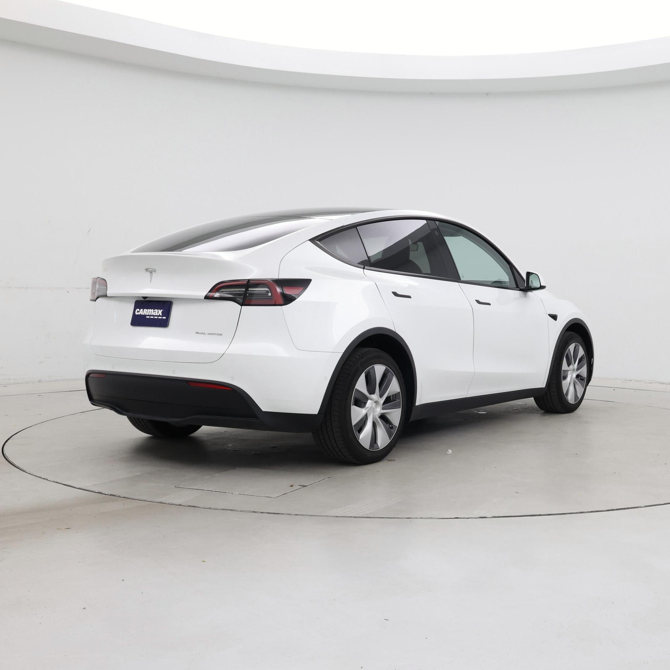 Thumbnail: 2022 Tesla Model Y - 8