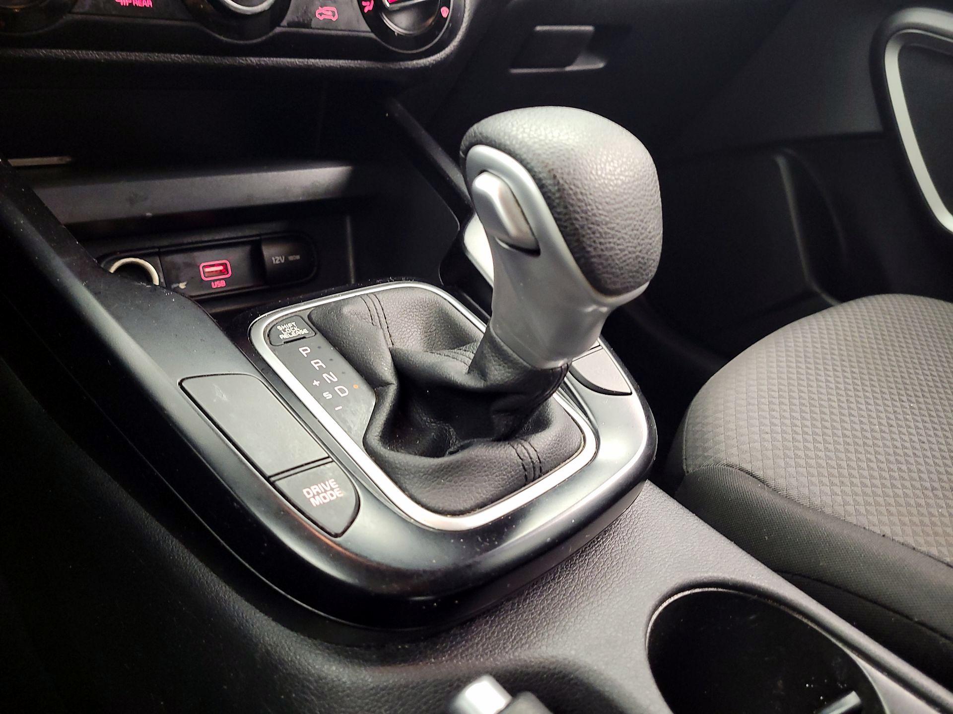 Thumbnail: 2020 Kia Soul - 17