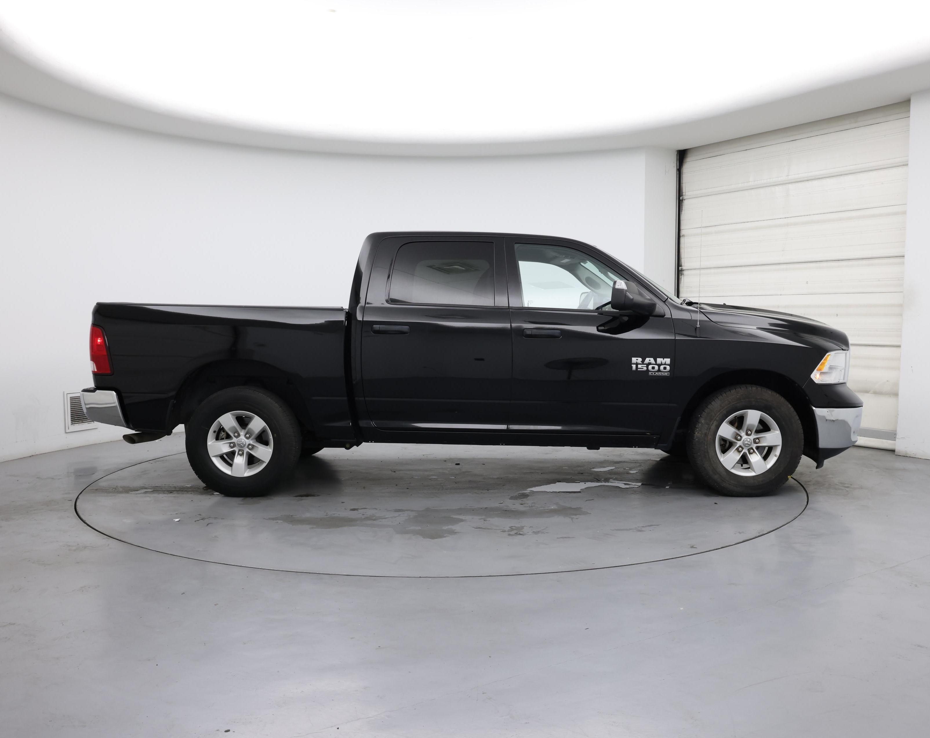 Thumbnail: 2023 RAM 1500 Classic - 7