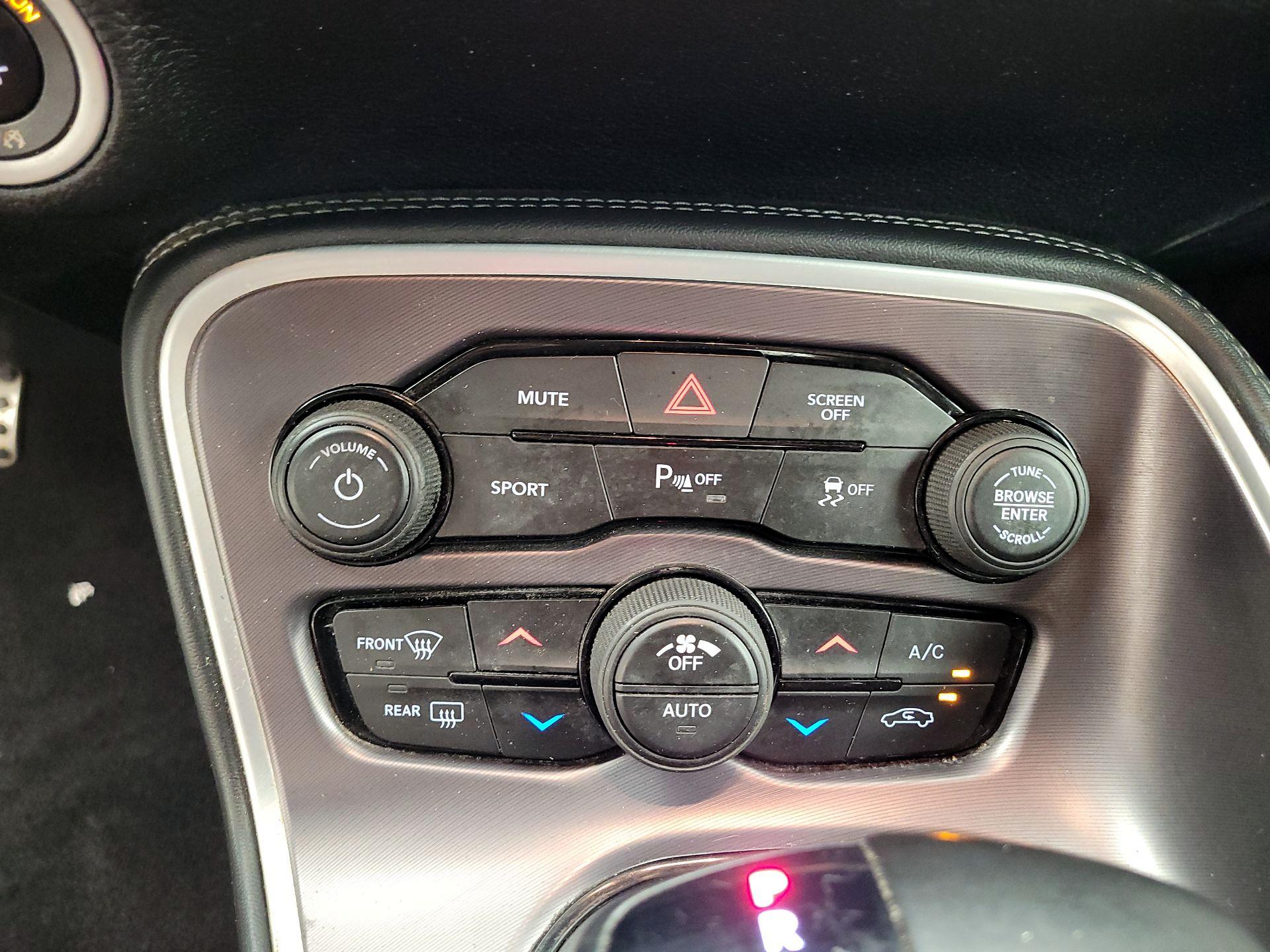 Thumbnail: 2020 Dodge Challenger - 14