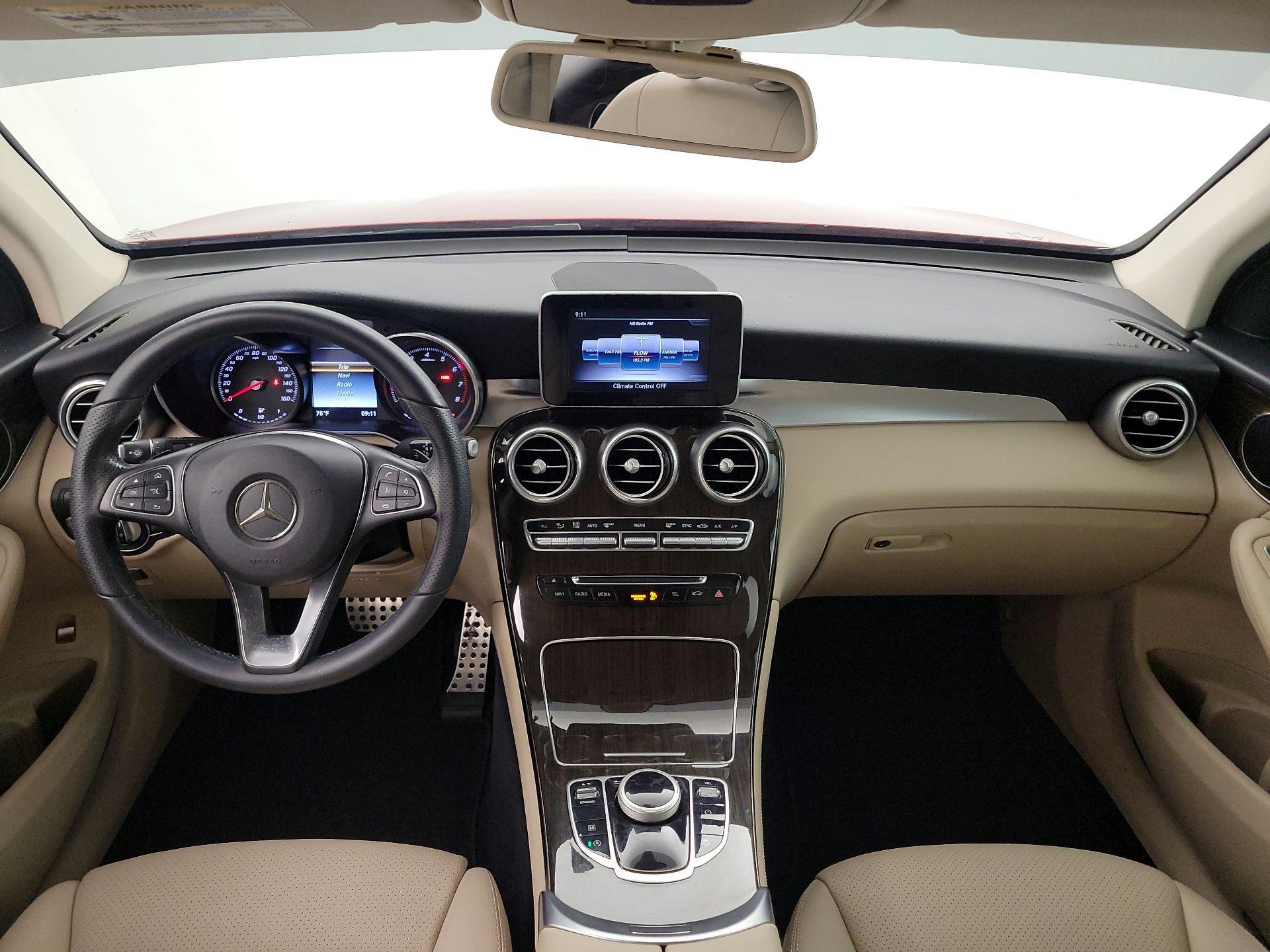 Thumbnail: 2019 Mercedes-Benz GLC - 9