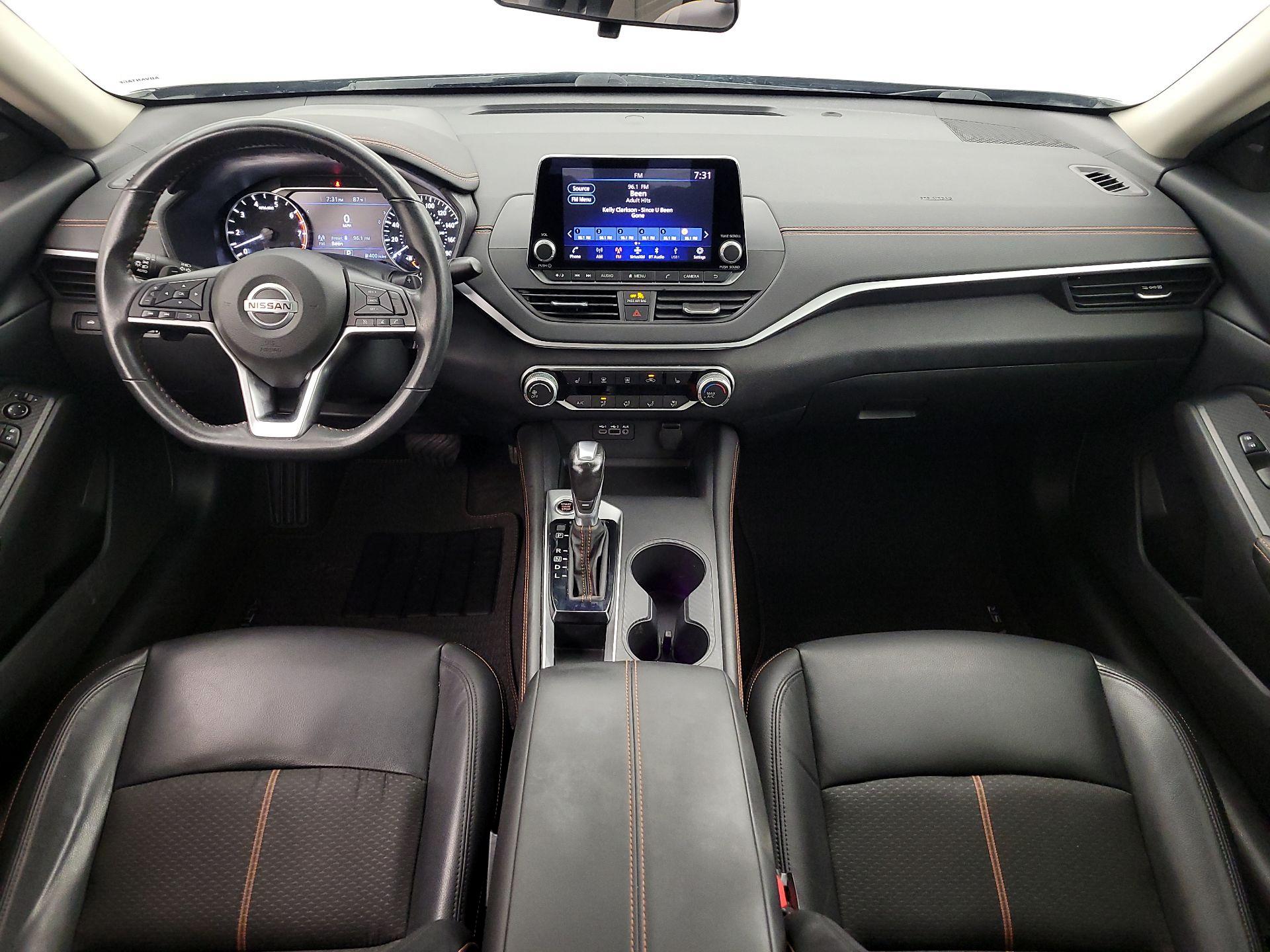 Thumbnail: 2022 Nissan Altima - 9