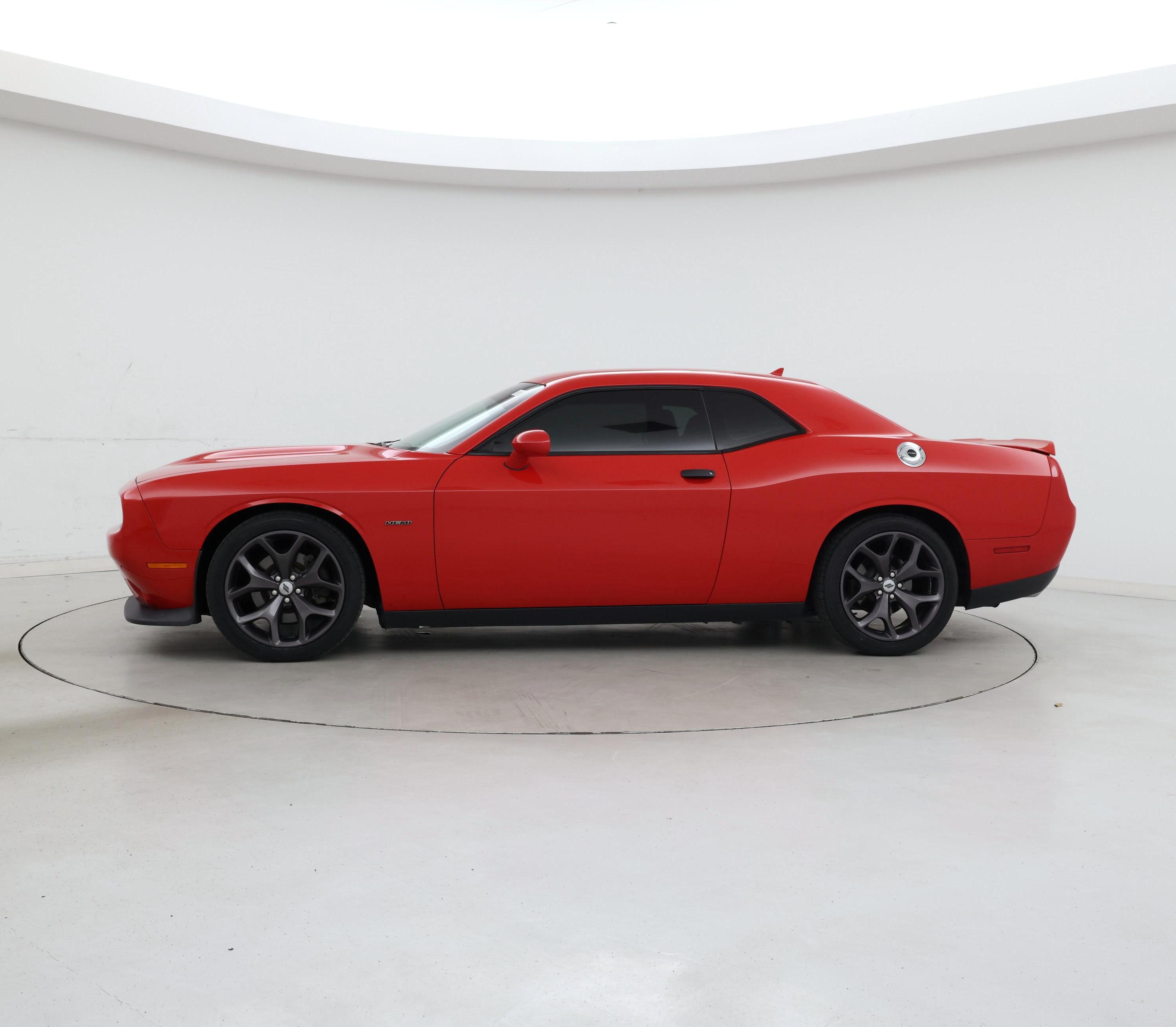 Thumbnail: 2019 Dodge Challenger - 3