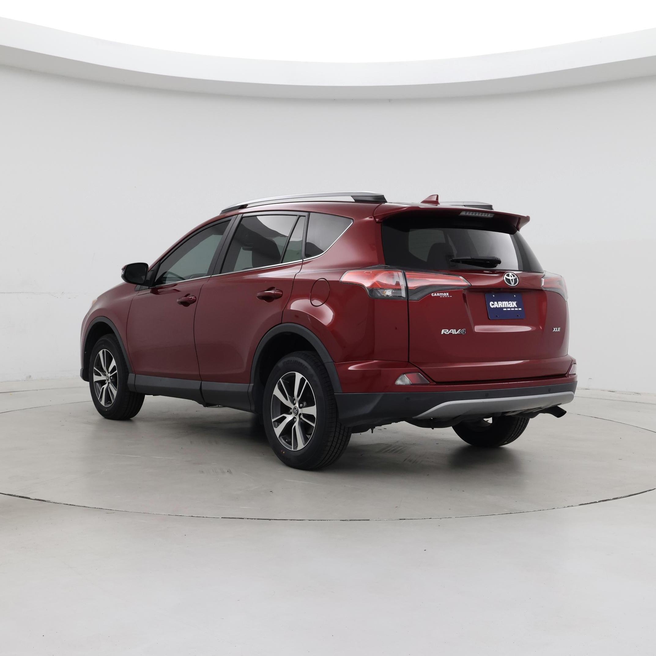 Thumbnail: 2018 Toyota RAV4 - 2