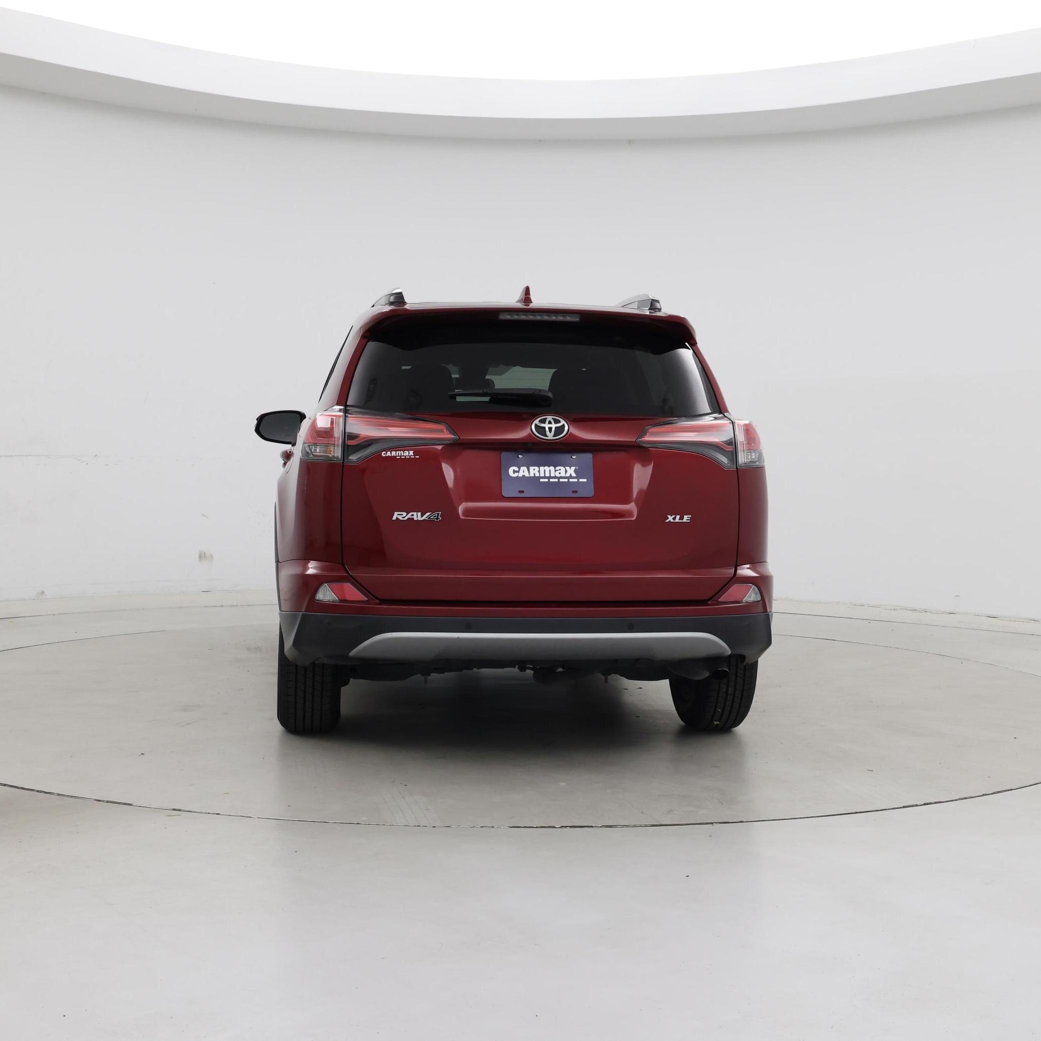 Thumbnail: 2018 Toyota RAV4 - 6