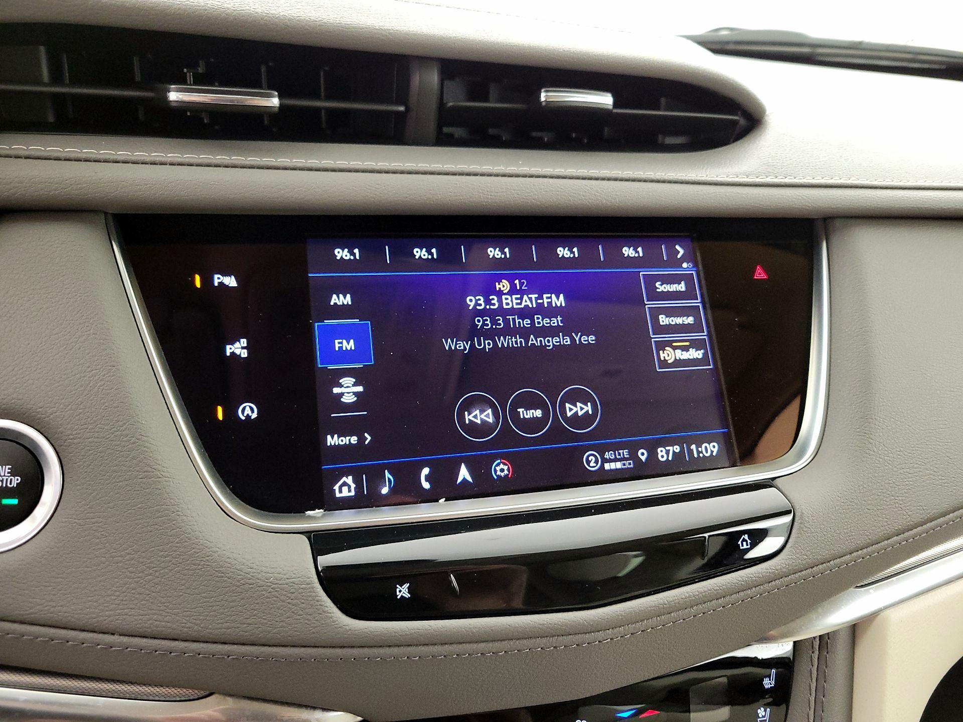 Thumbnail: 2024 Cadillac XT5 - 16