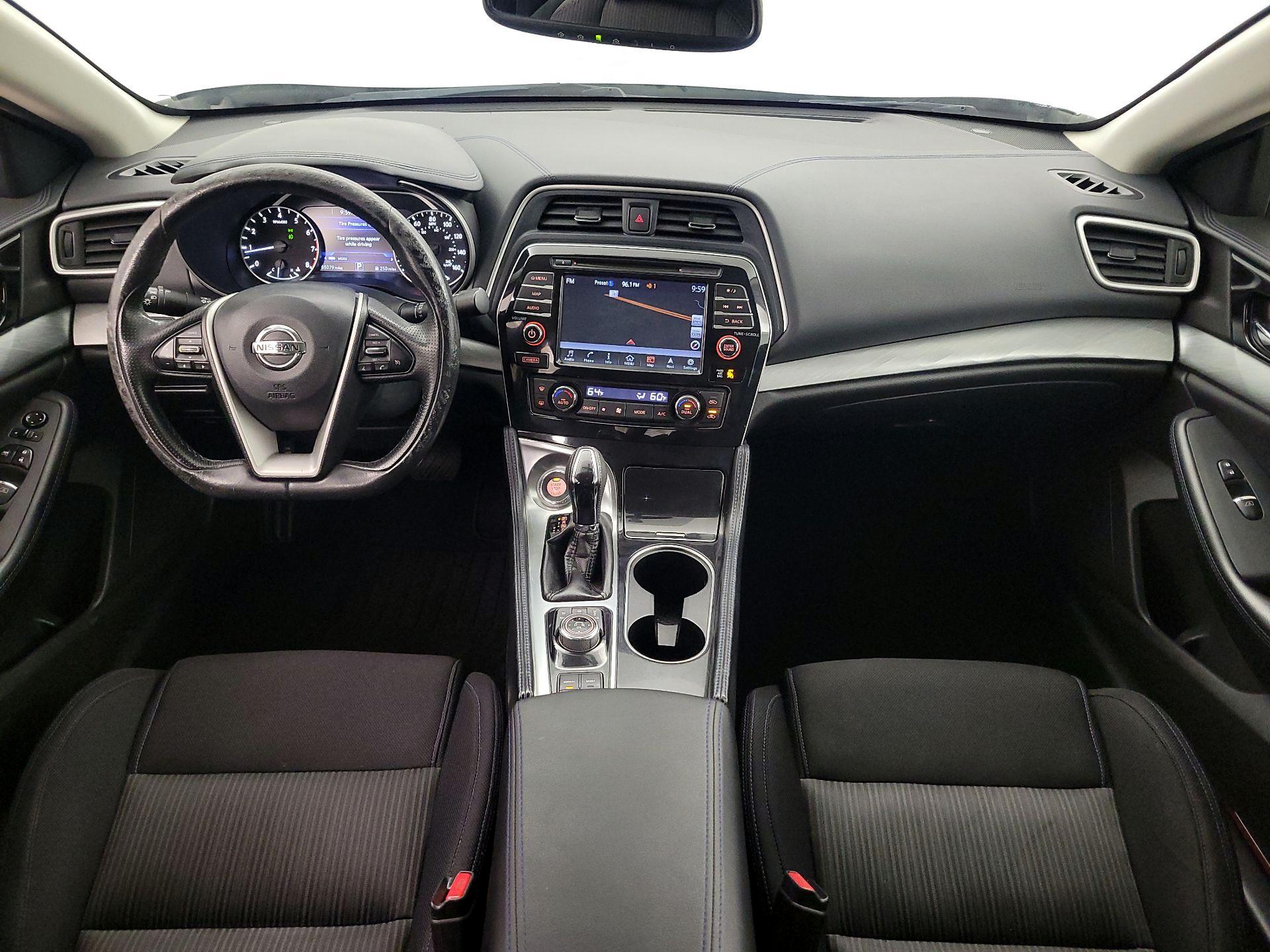 Thumbnail: 2016 Nissan Maxima - 9