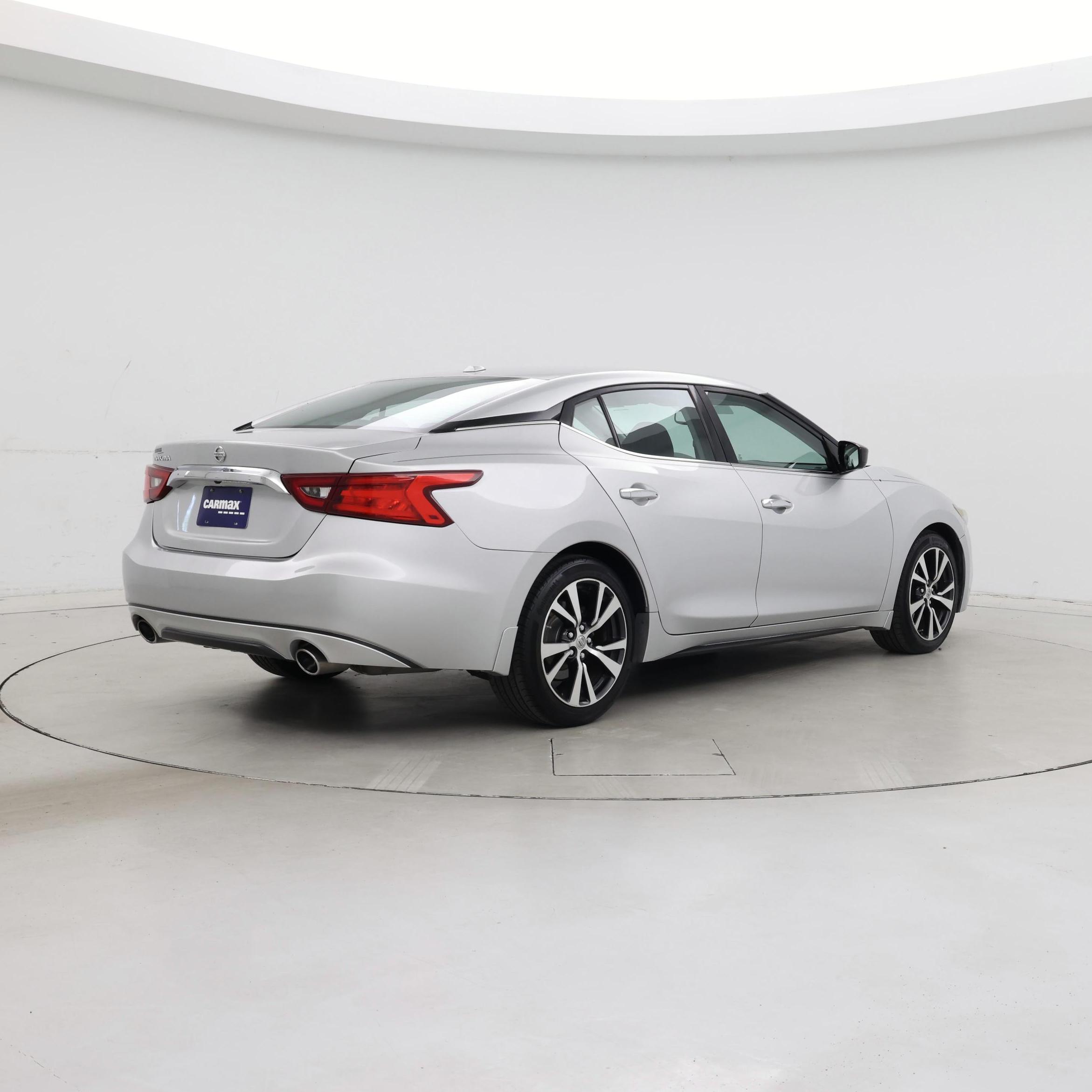 Thumbnail: 2016 Nissan Maxima - 8