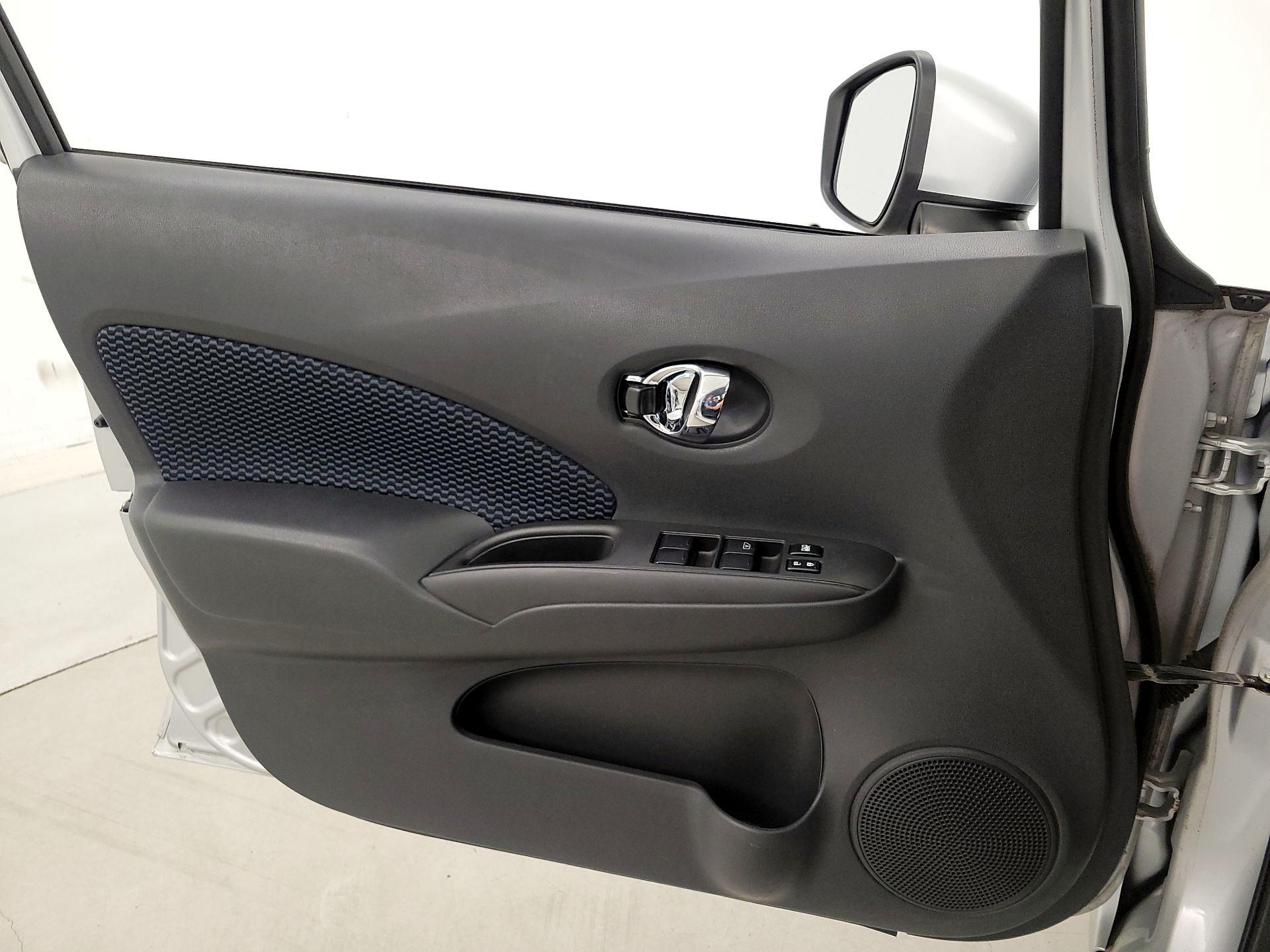 Thumbnail: 2018 Nissan Versa Note - 12