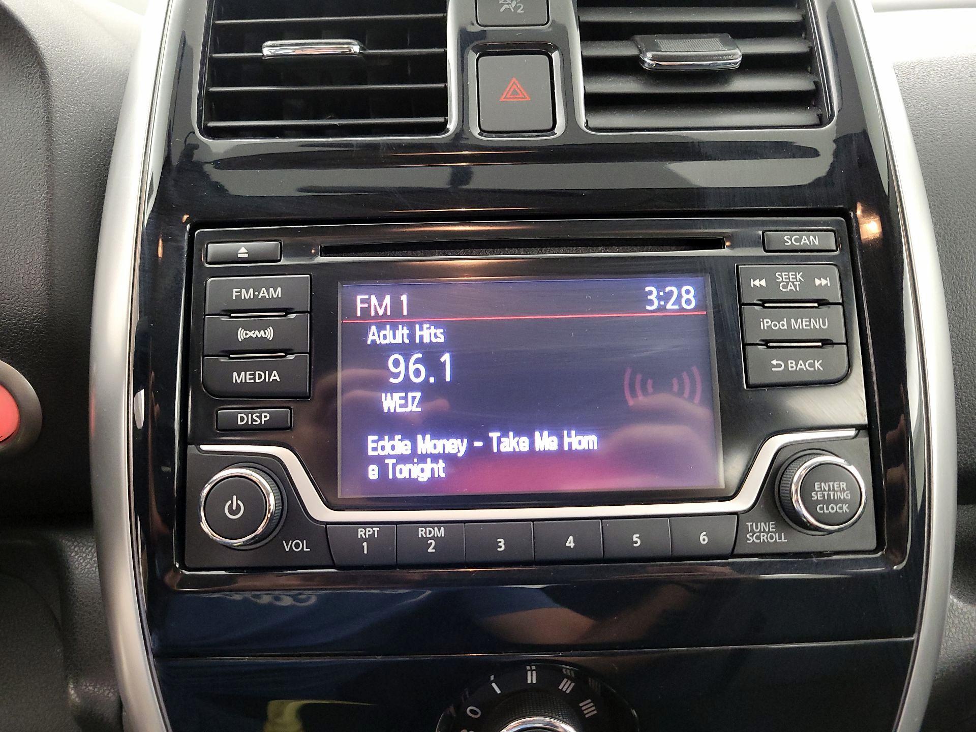 Thumbnail: 2018 Nissan Versa Note - 15