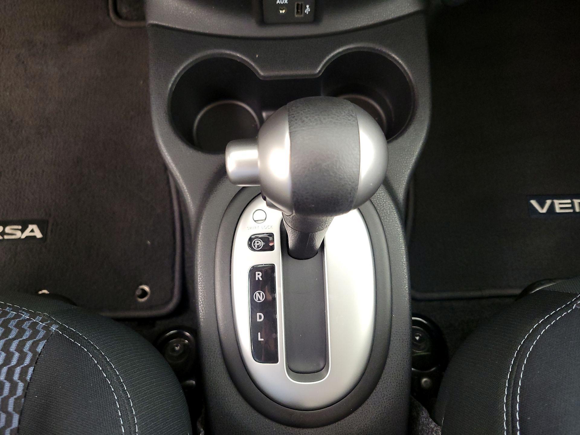 Thumbnail: 2018 Nissan Versa Note - 17