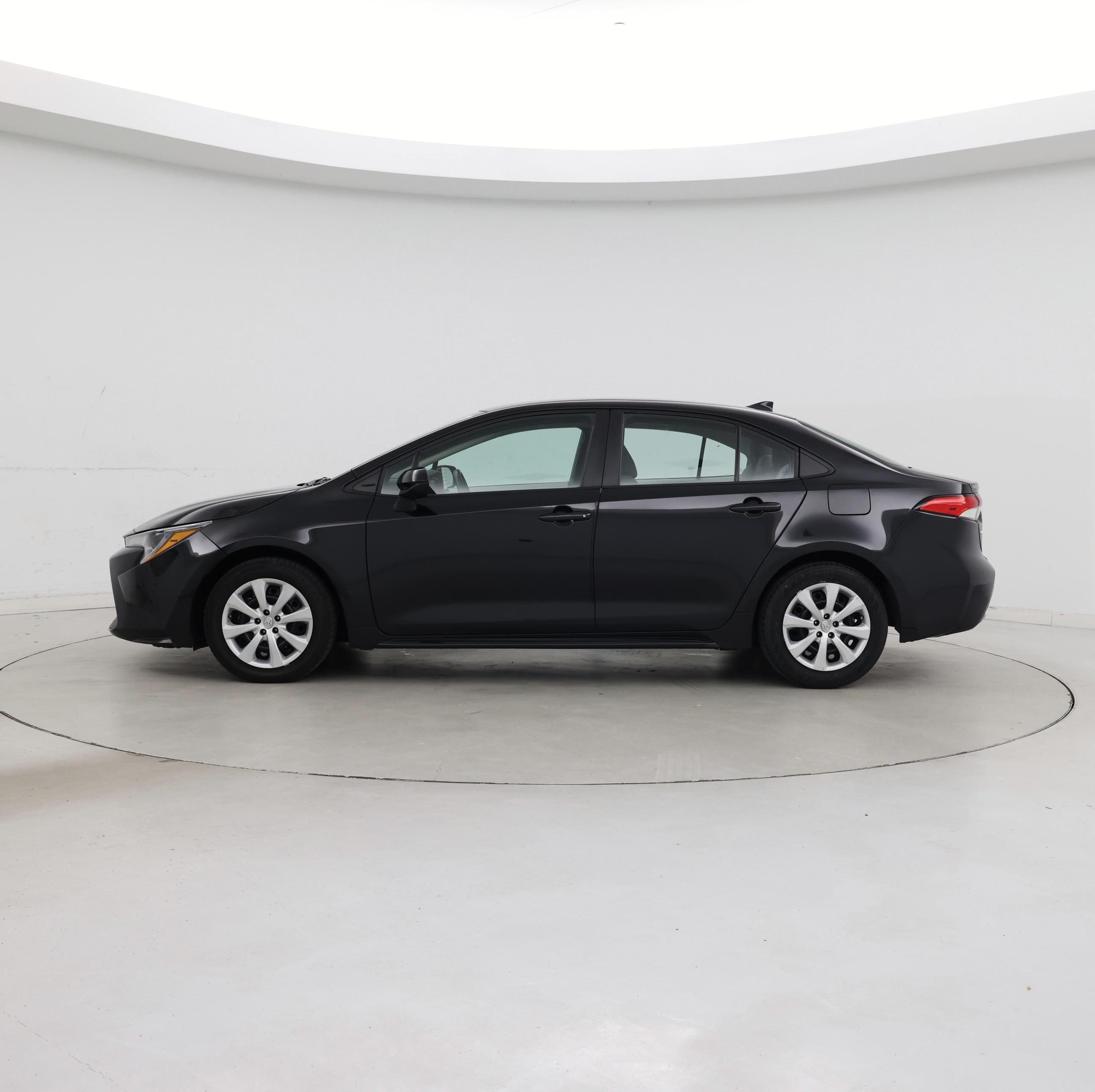 Thumbnail: 2022 Toyota Corolla - 3