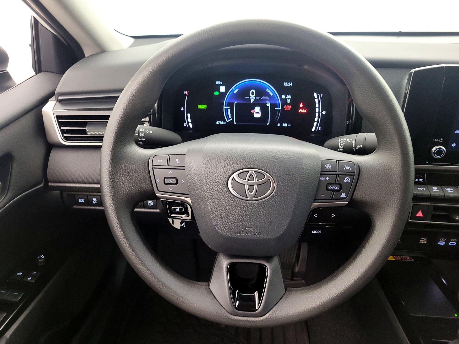 Thumbnail: 2025 Toyota Camry - 10