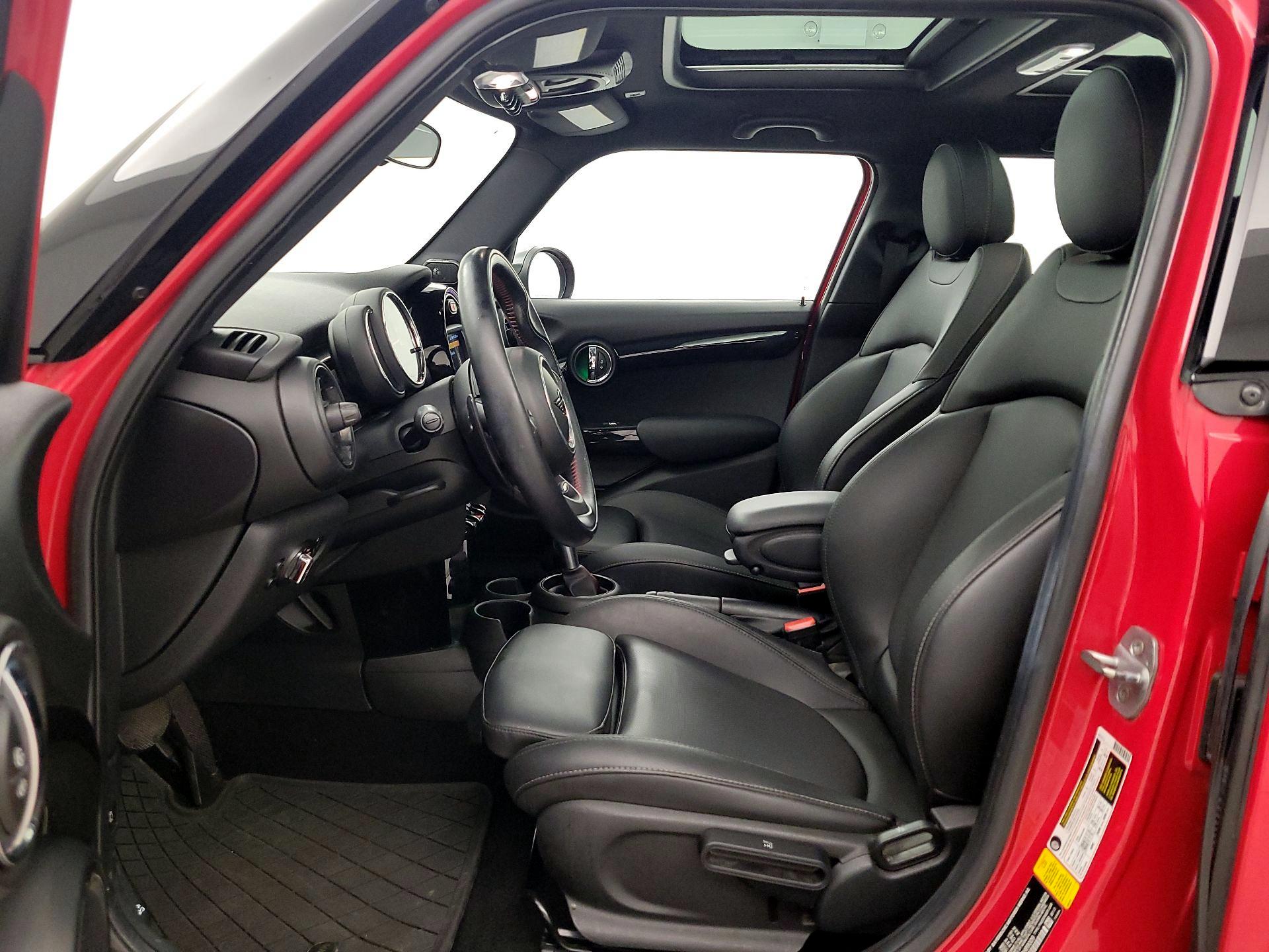 Thumbnail: 2019 MINI Cooper Hardtop - 11